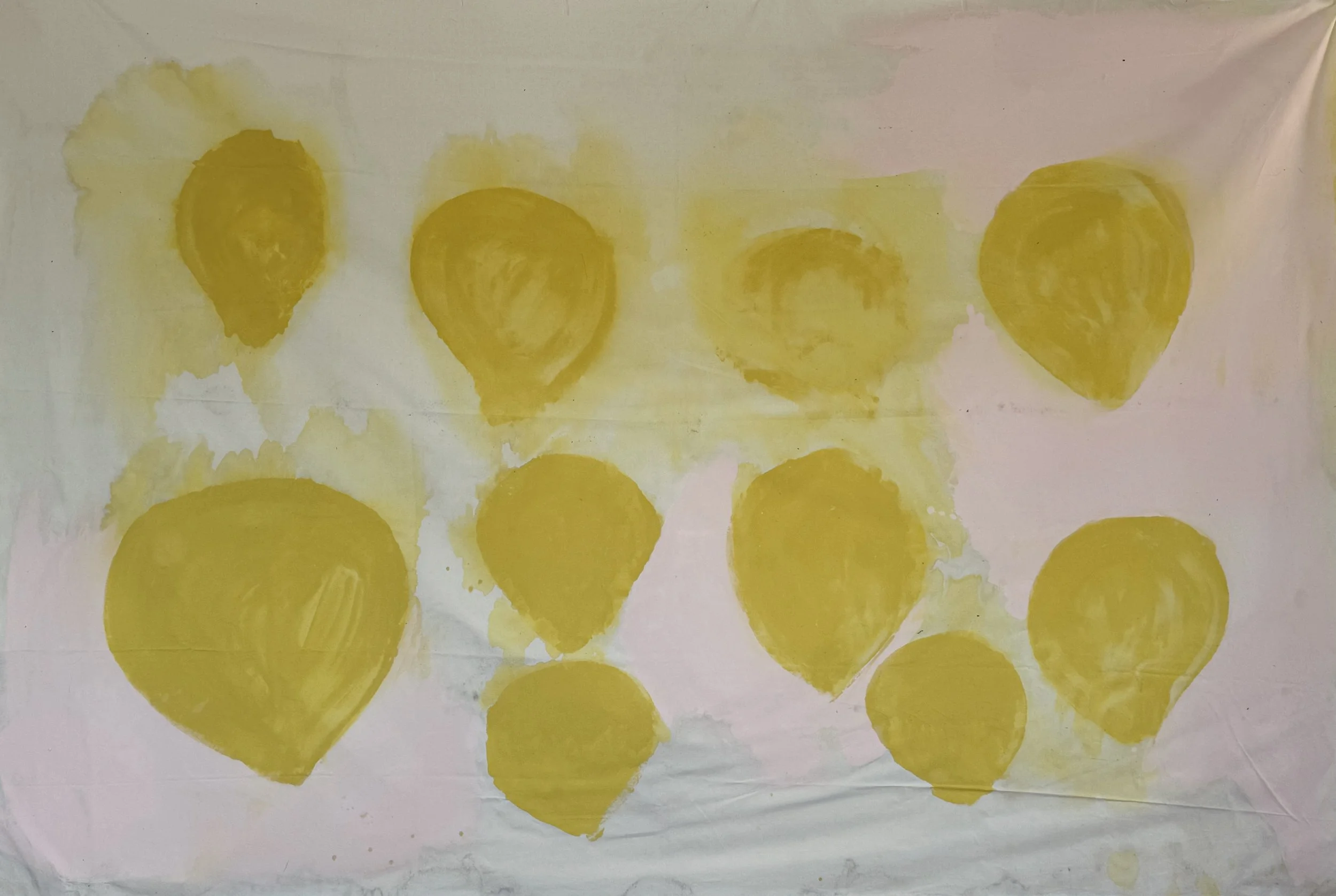 Balloons of Hope, 2025 / 
200 x 300 cm / 
Mineral paint on canvas
