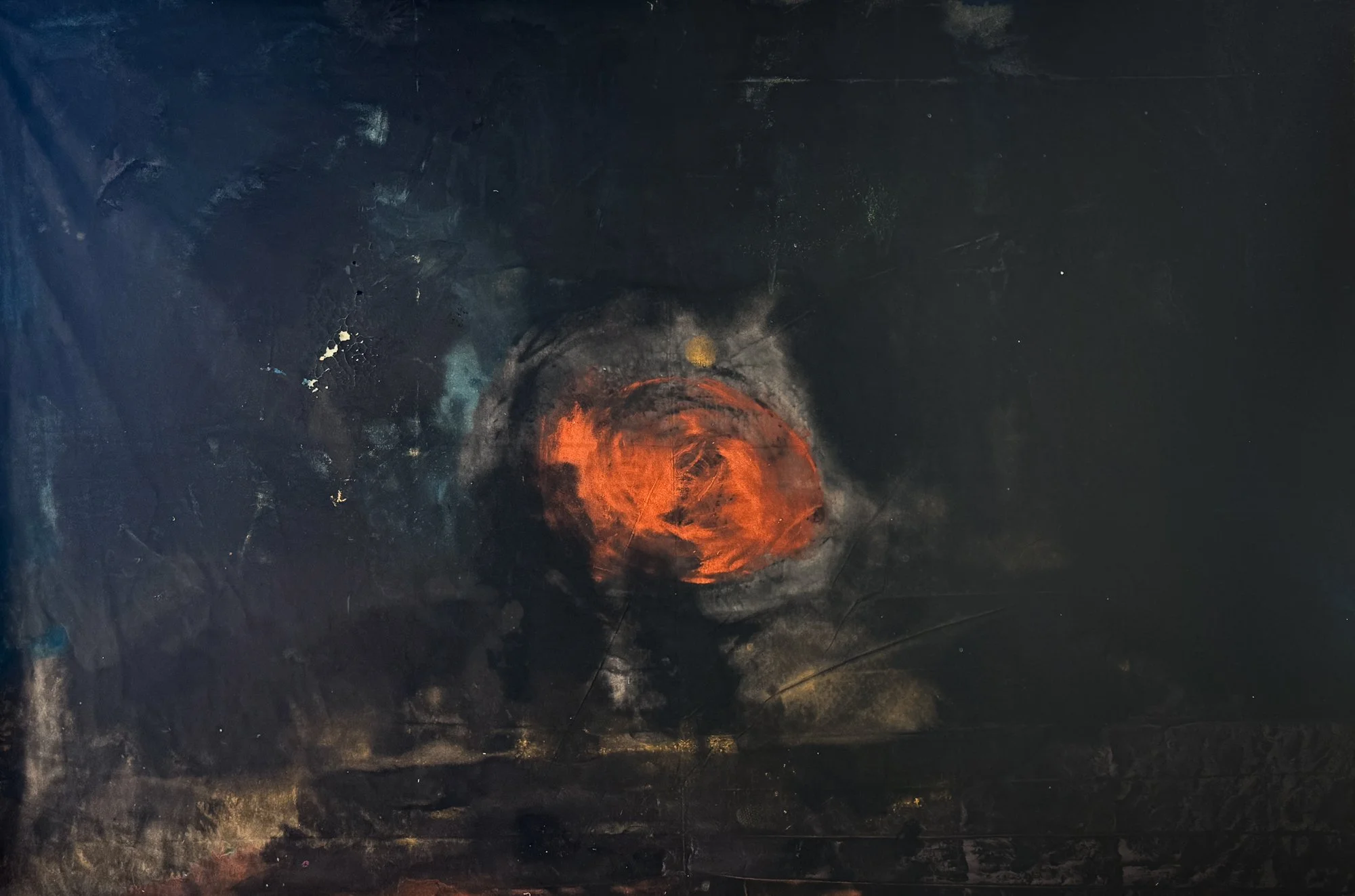 
Sun through Darkness, 2024 / 
278 x 183 cm / 
Raw pigment & acrylic on canvas