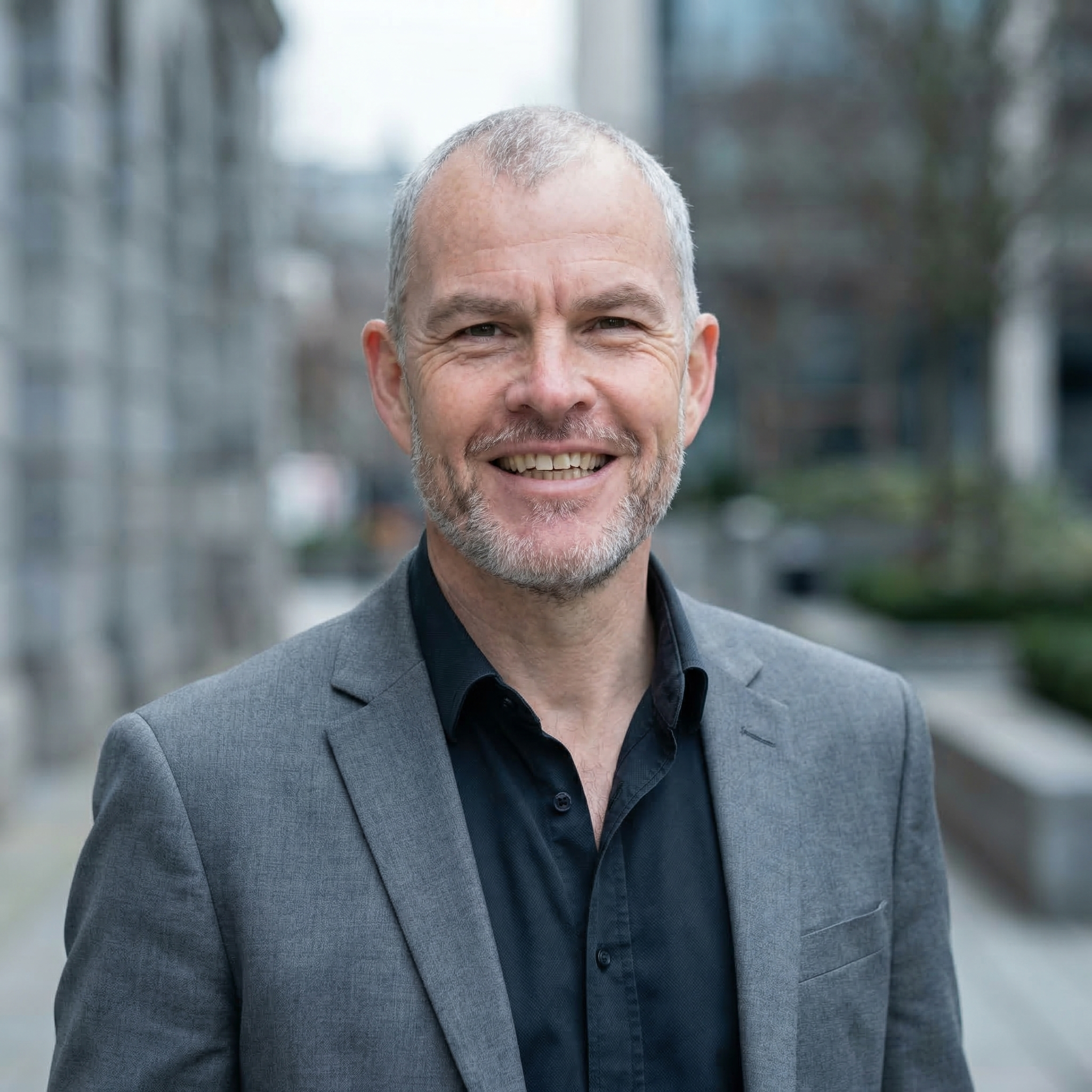 Jason Bennett, executive coach to ADHD, autistic and AuDHD leaders, founder of Divergent Potential