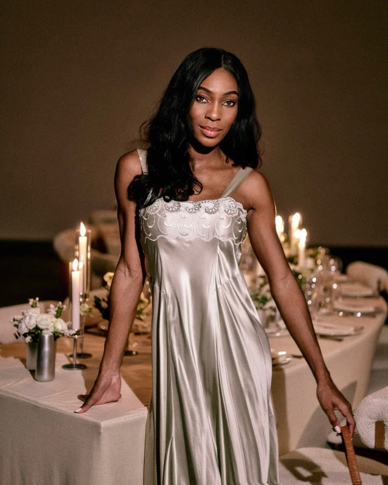 A day discovering @diorbeauty latest fragrance, Cuir Saddle. A refined composition where supple leather meets soft florals and warm woods, intimate and quietly powerful. 

A private discovery session earlier in the day with @maisonfranciskurkdjian , 