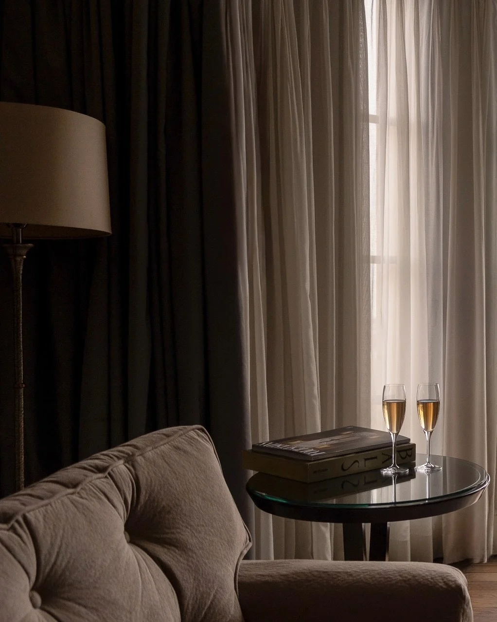 @fsbaku , you have my heart. The perfect balance of grandeur and calm, right on the Caspian Sea.
@fourseasons 

#FourSeasonsBaku #FourSeasonsHotels #Baku #Azerbaijan #HotelPhotography LuxuryTravel