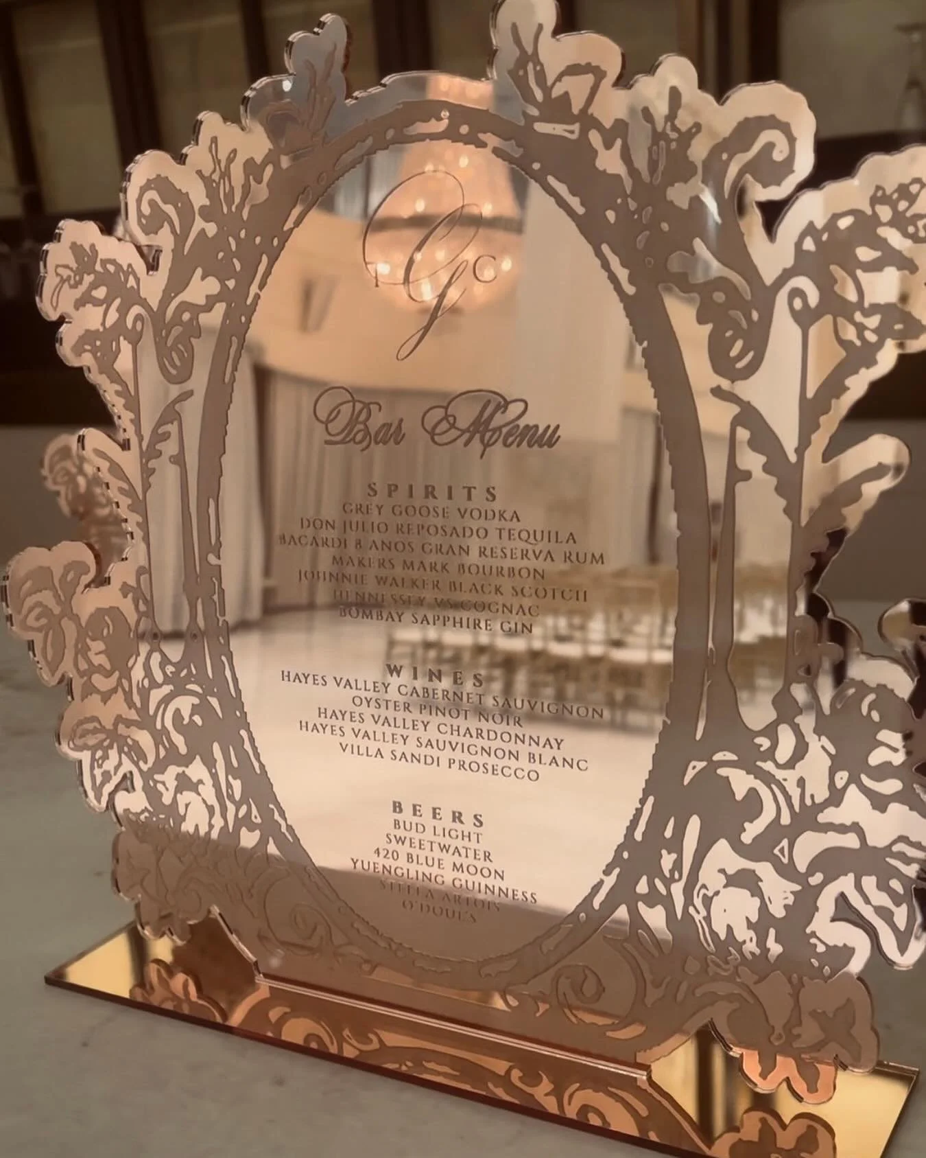 Elevate your guest experience with custom acrylic signage. Easiest way to add a touch of elegance to your big day! 
#WeddingSignage #AcrylicSigns #WeddingDetails #ModernLove #eventbranding #weddingstationery