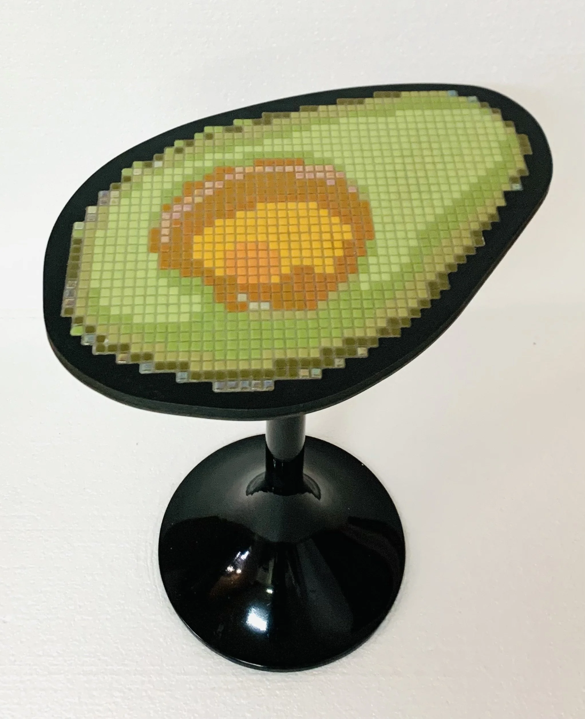 Avocado Table