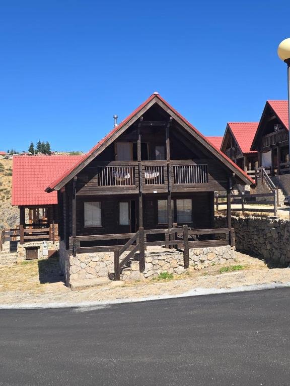 chalet 37 0.jpg