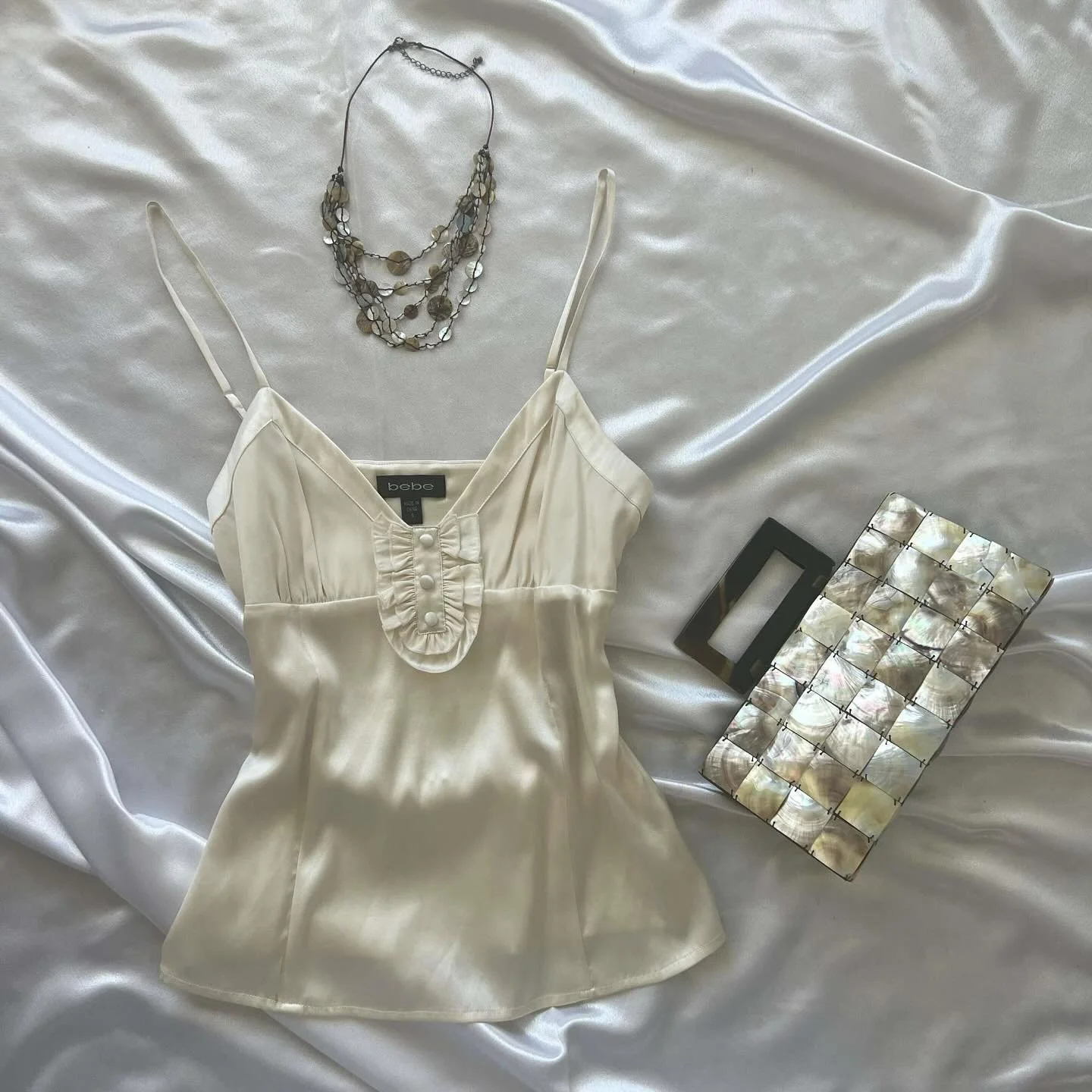 sally went from selling seashells by the seashore to selling shell purses on @vinted

#shoretostore #businessbaddie #mermaidinmadrid #shellyeah