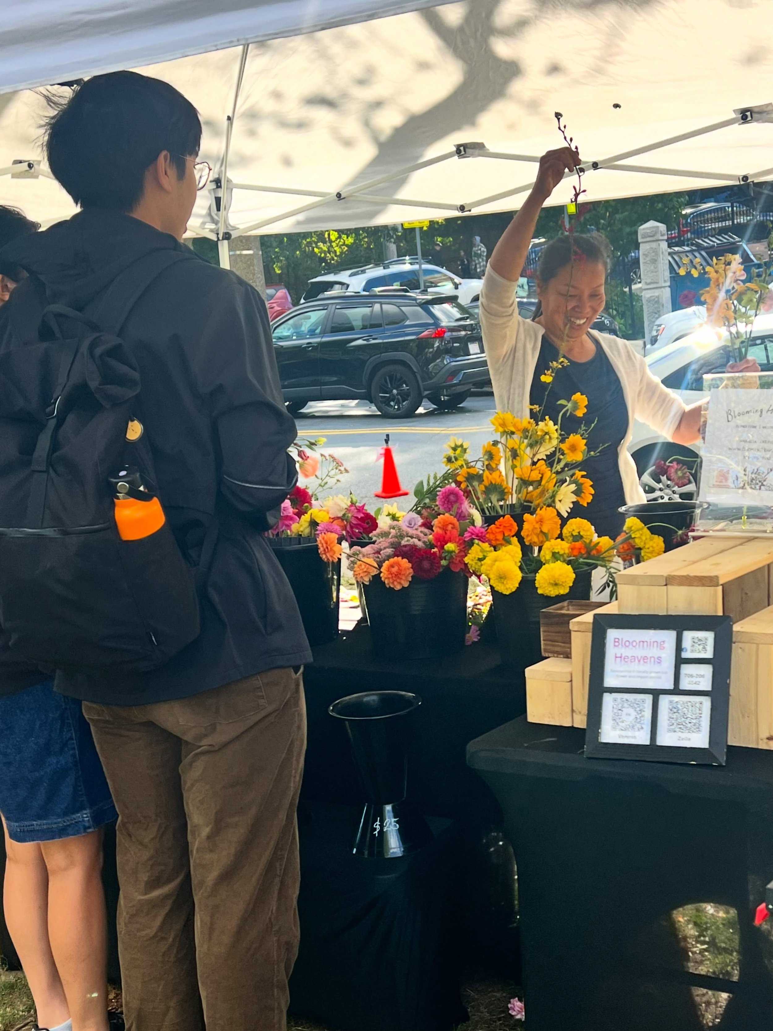 Thanks Brighton for helping clear us out yesterday! Today we will be in Medford, where you can pick up dahlias and more before the big storm this weekend. See you there!