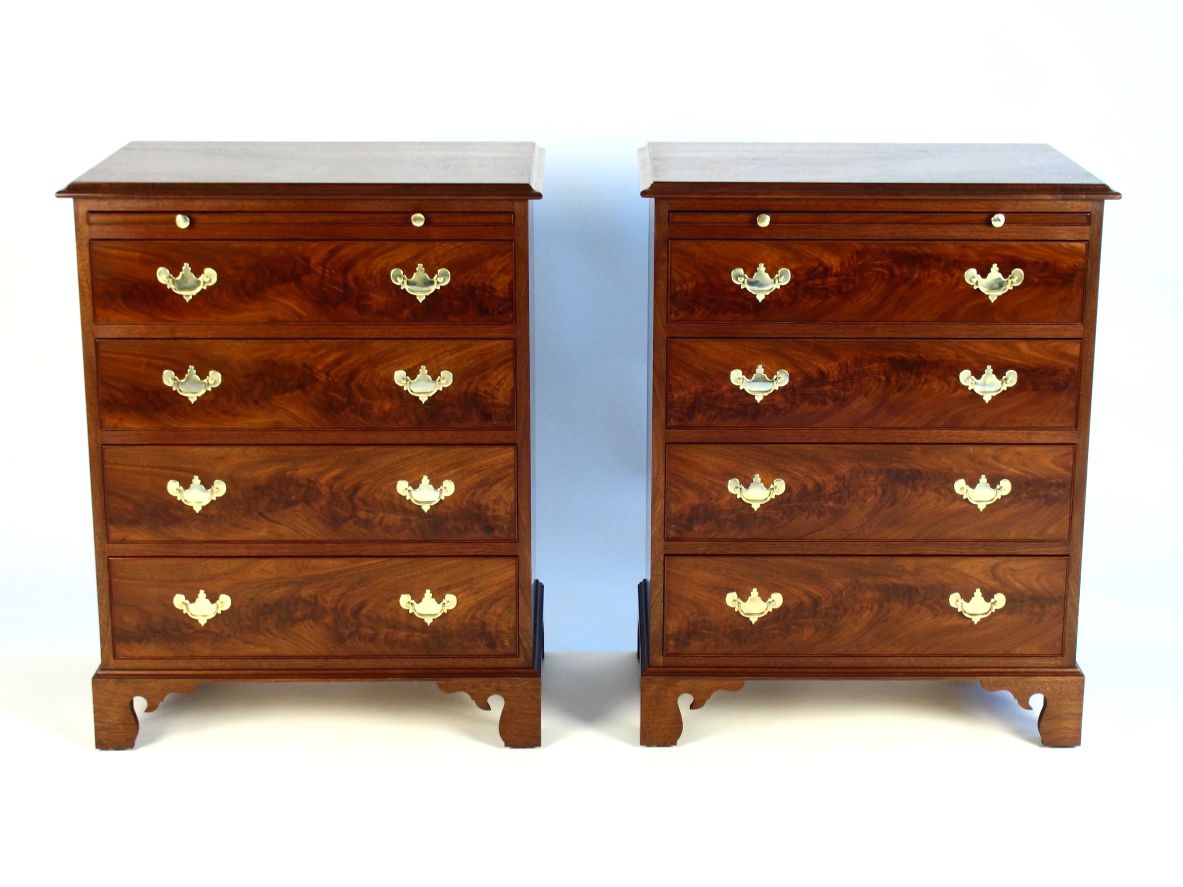 Pennsylvania Nightstand Size Chest CH204