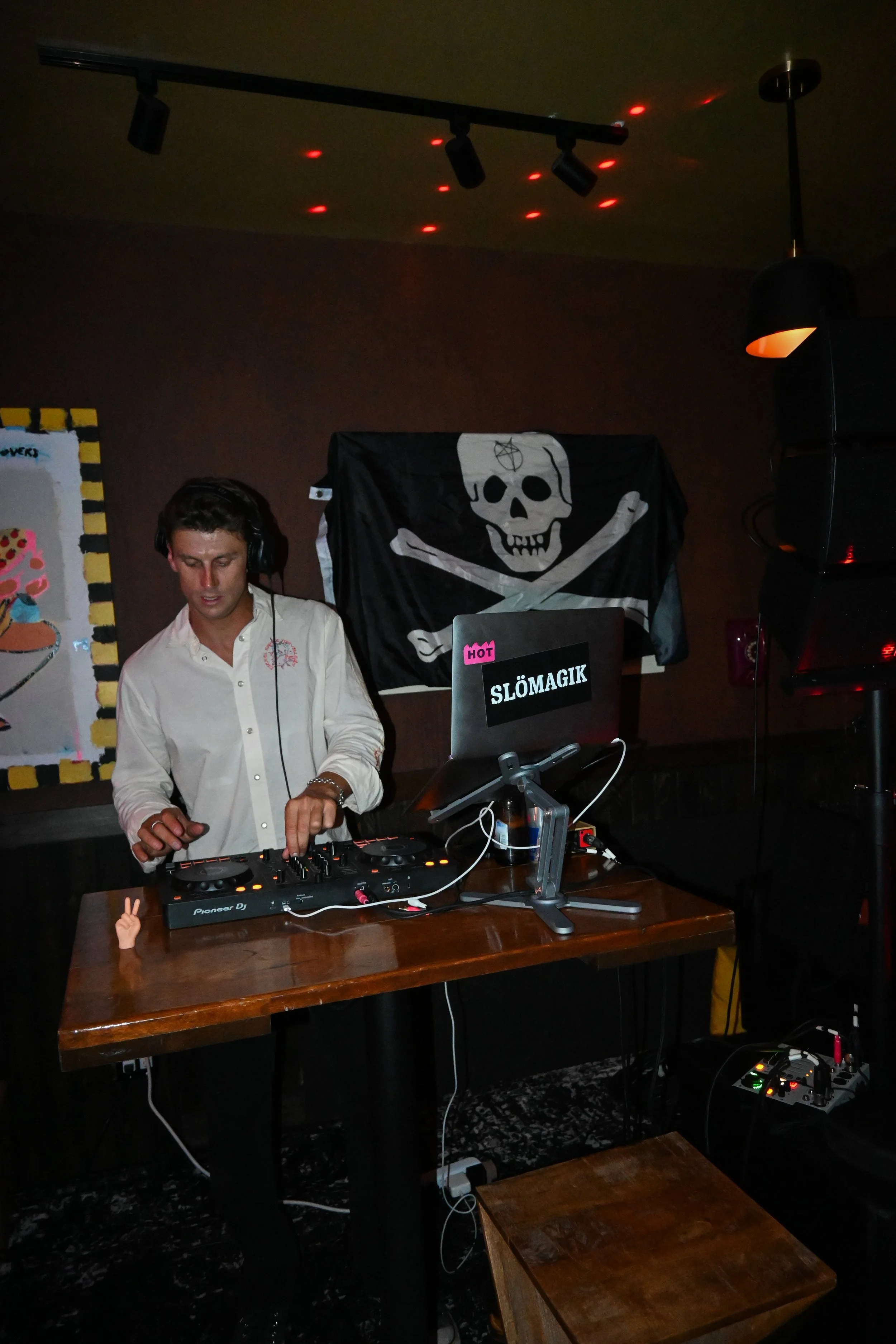 7.17.26.SlomagikSevenBar-12.jpg