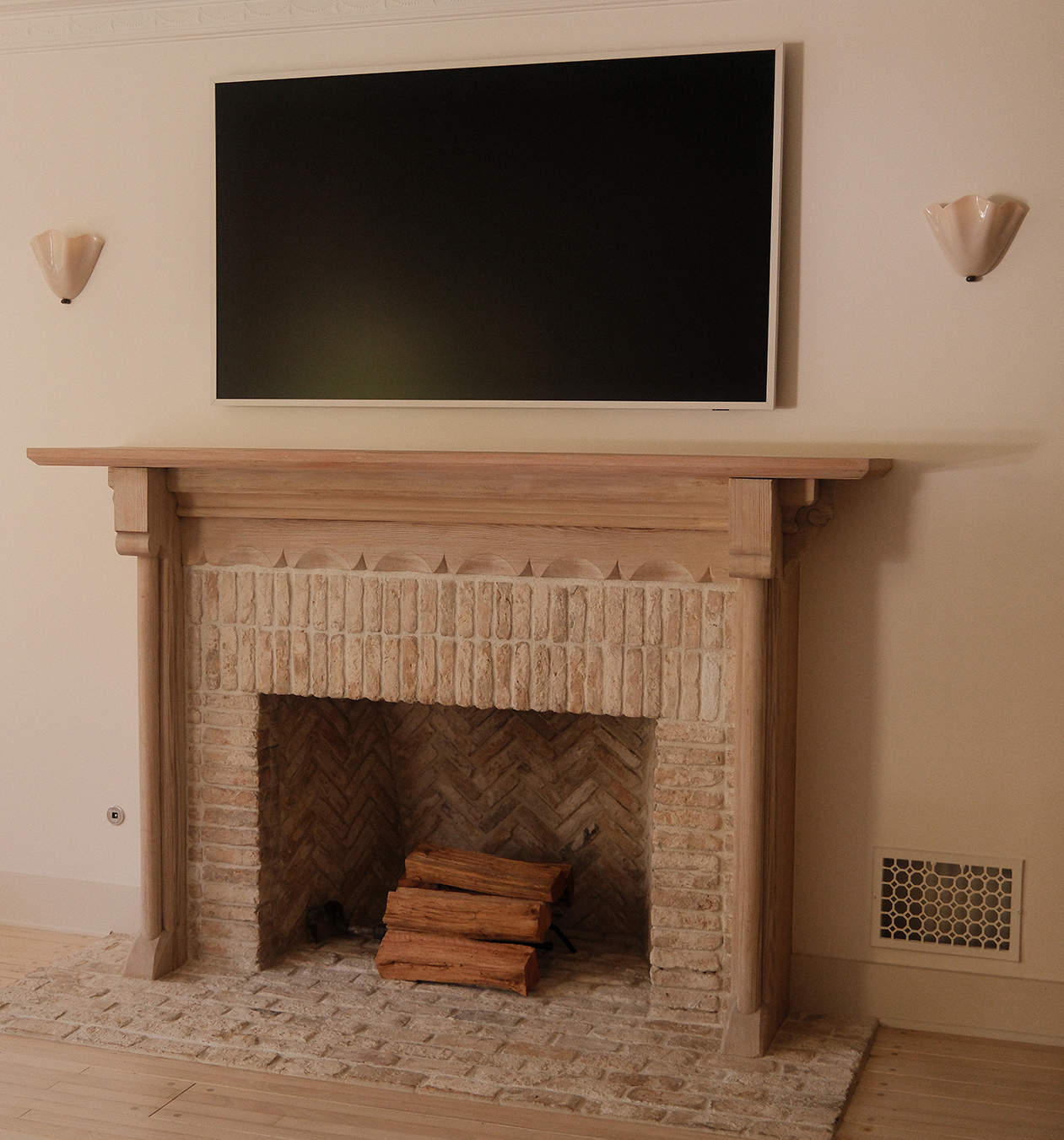 Fireplace_resieze_1.png