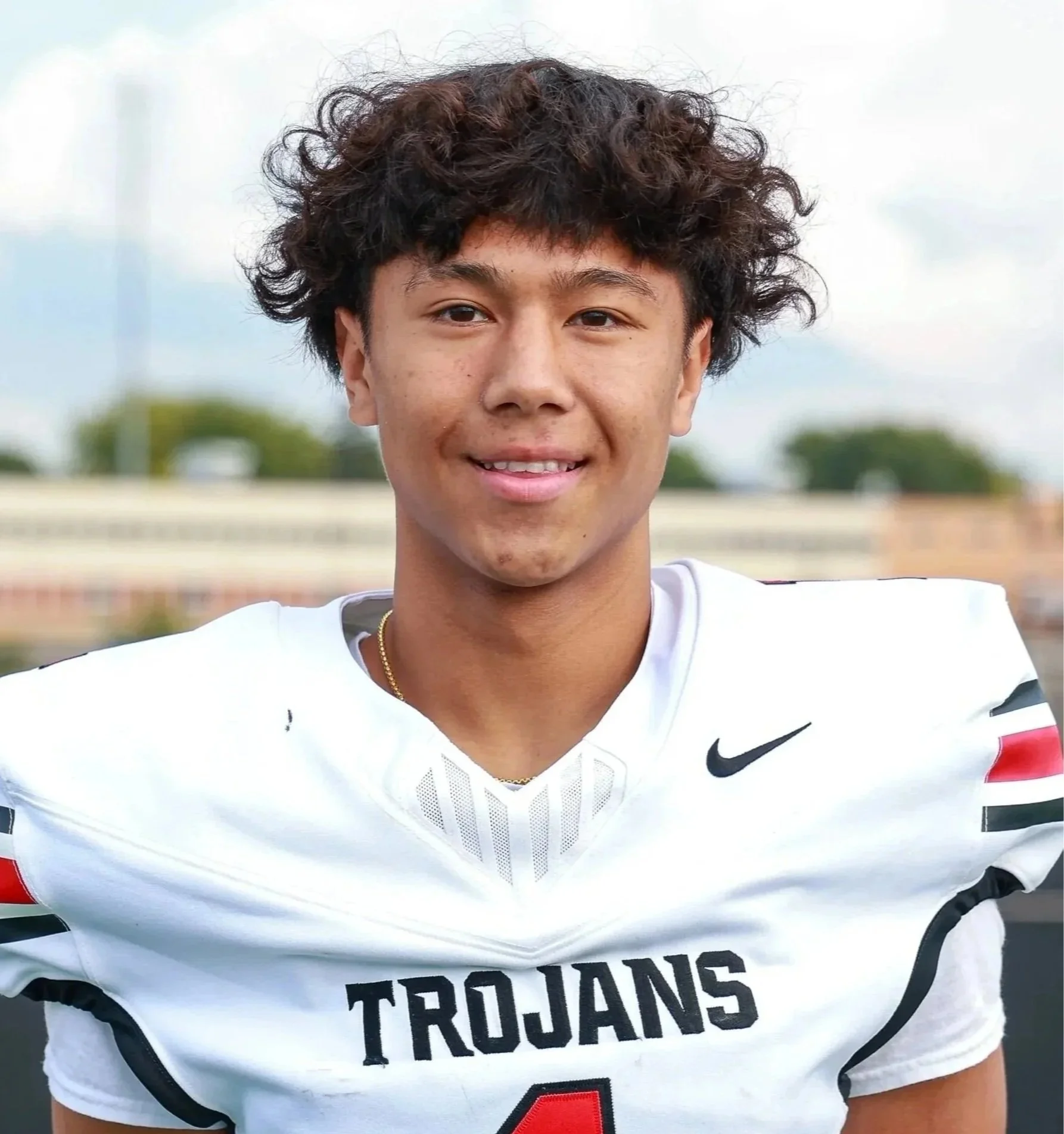 F. Noeno Senior Photos