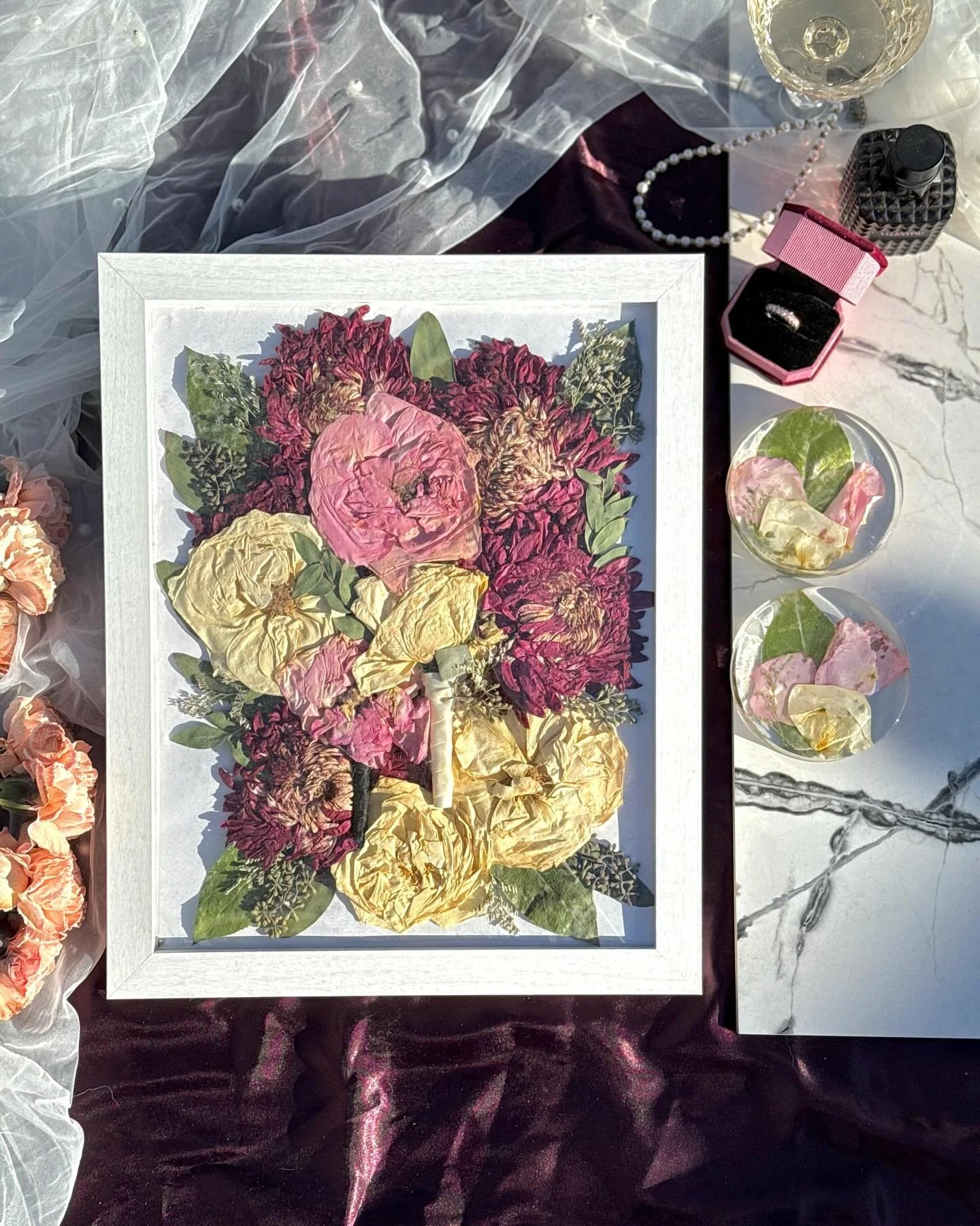 A classic set 💅🏼 an 11x14&rdquo; pressed frame along with a stunning and functional pair of coasters! 

We have limited spots left for our 2025 books with May, June and September filling QUICK! Don&rsquo;t wait to book - send a direct inquiry, chec