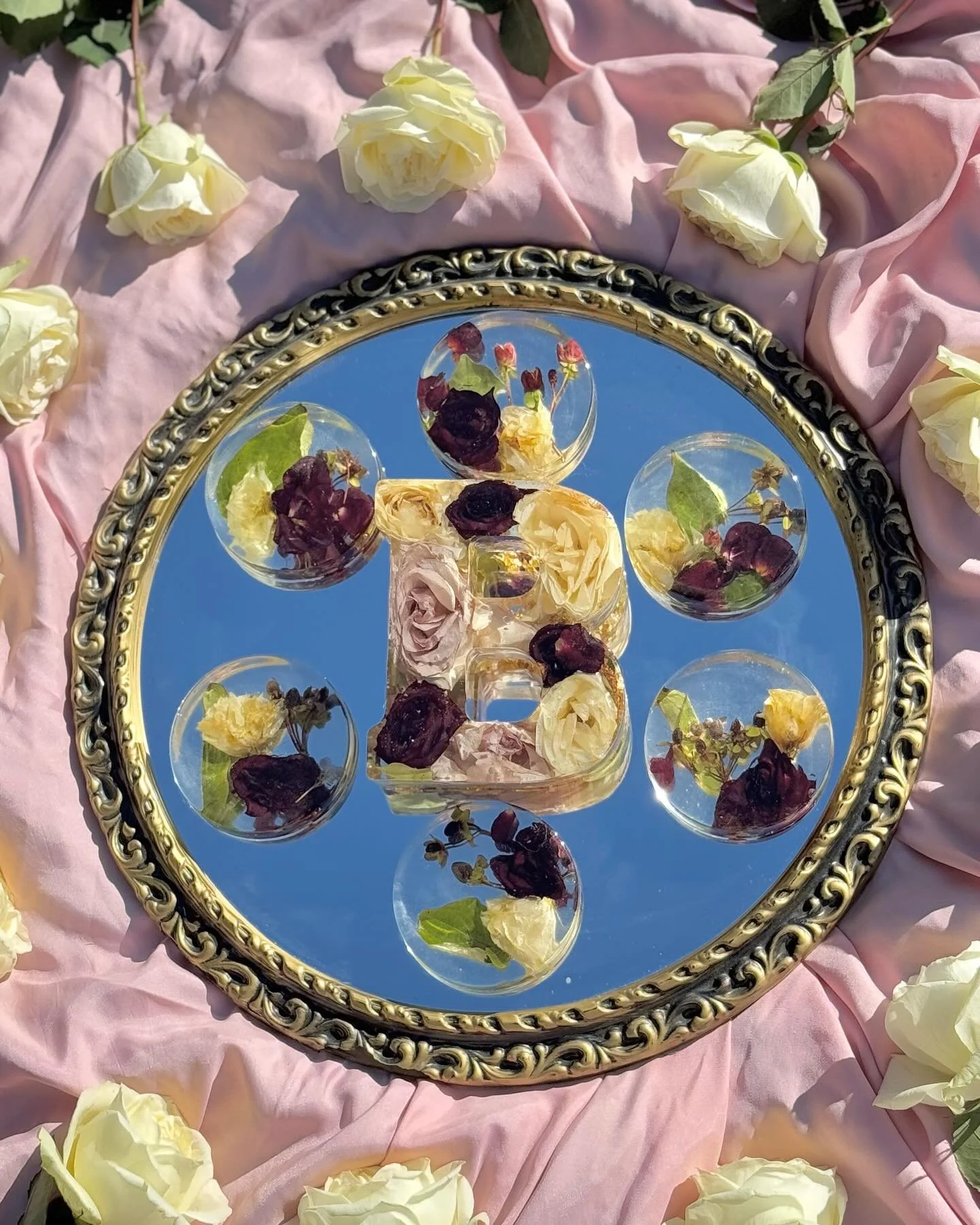 Simple, elegant, functional ✨ Our favourite combo! 

We have limited spots left for our 2025 books with May, June and September filling QUICK! Don&rsquo;t wait to book - send a direct inquiry, checkout our website for pricing or fill out our form for