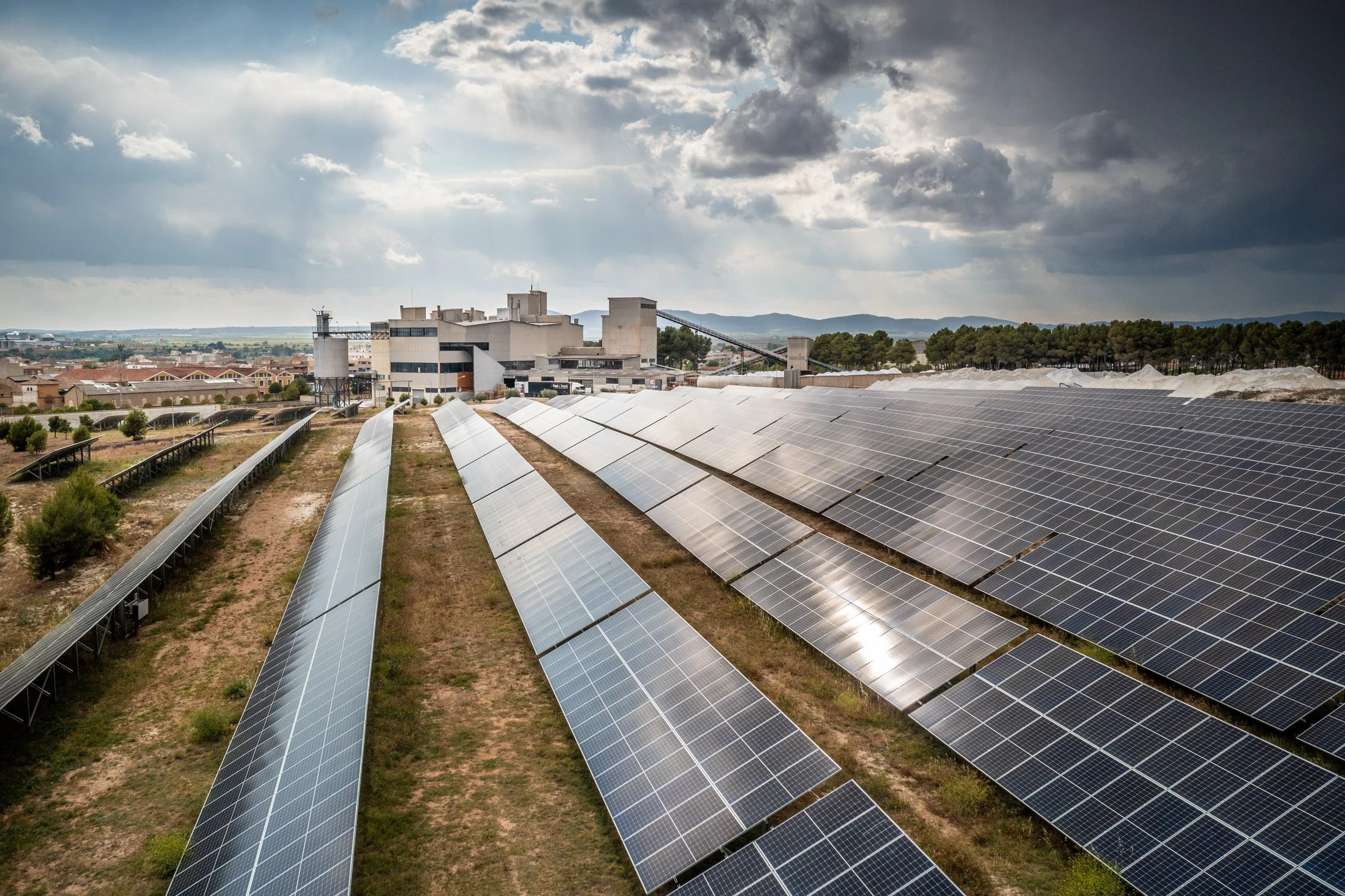 Alex Wallace Photography for industry mining construction and business in Auckland New Zealand and Australia solar power and green energy