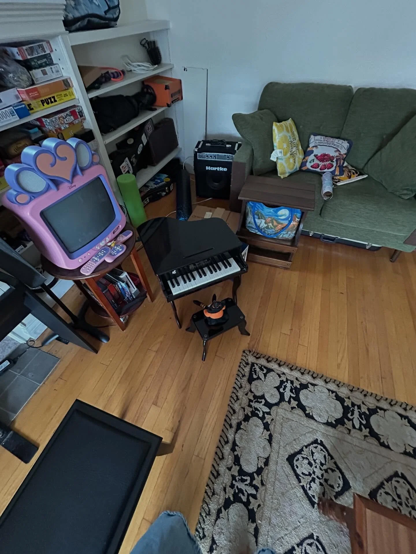 Weird year for art &mdash; good personally scary overall. 

I&rsquo;ve never been going for best local label just best me but thanks to u fine folks for putting us up for best of @chicago_reader once again. 
Some pics (about one a month) from the yea