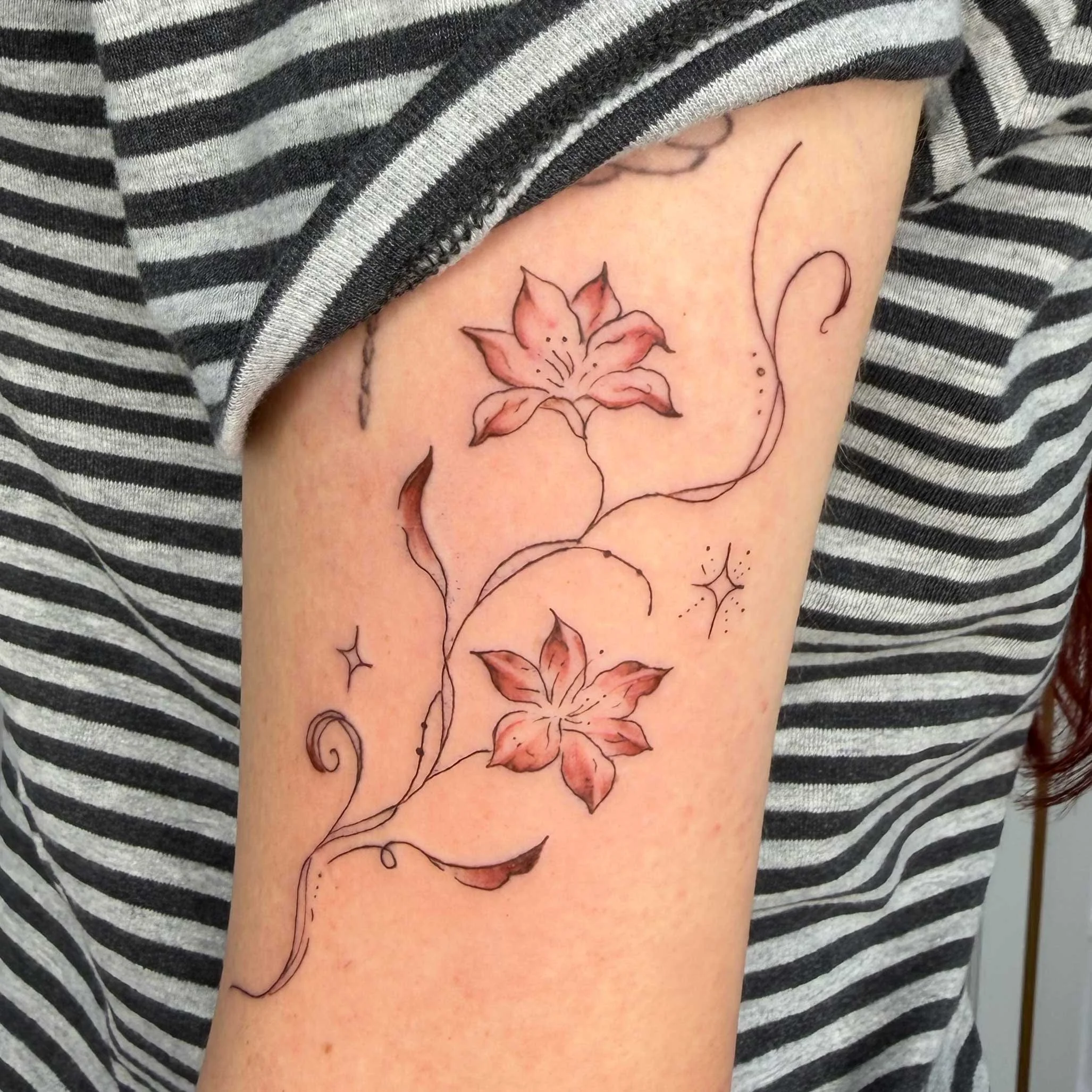 fine-line tattoo with brown ink by Carl from Bondi fineline tattoo in Bondi junction 