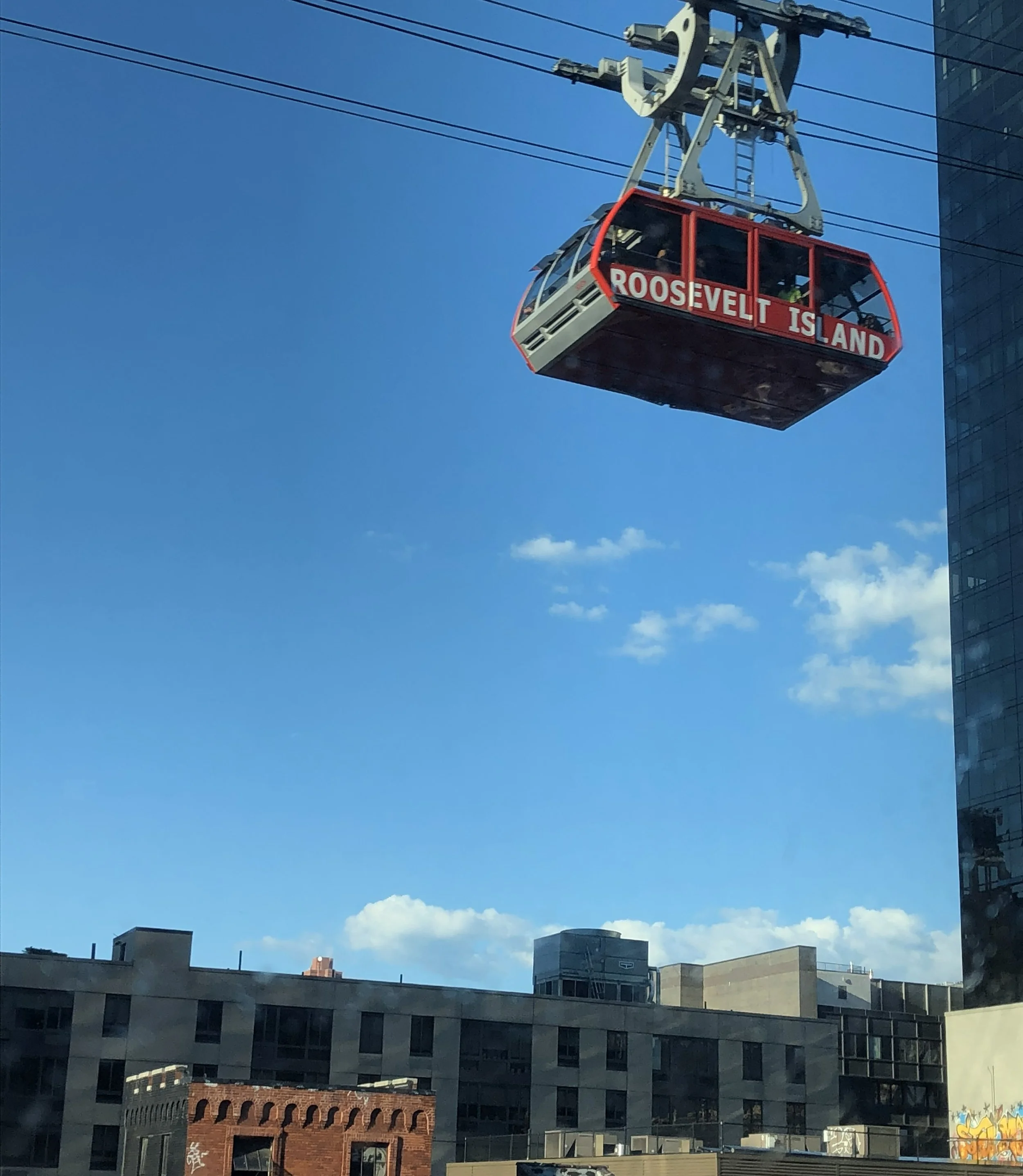 Roosevelt Island tram.jpg