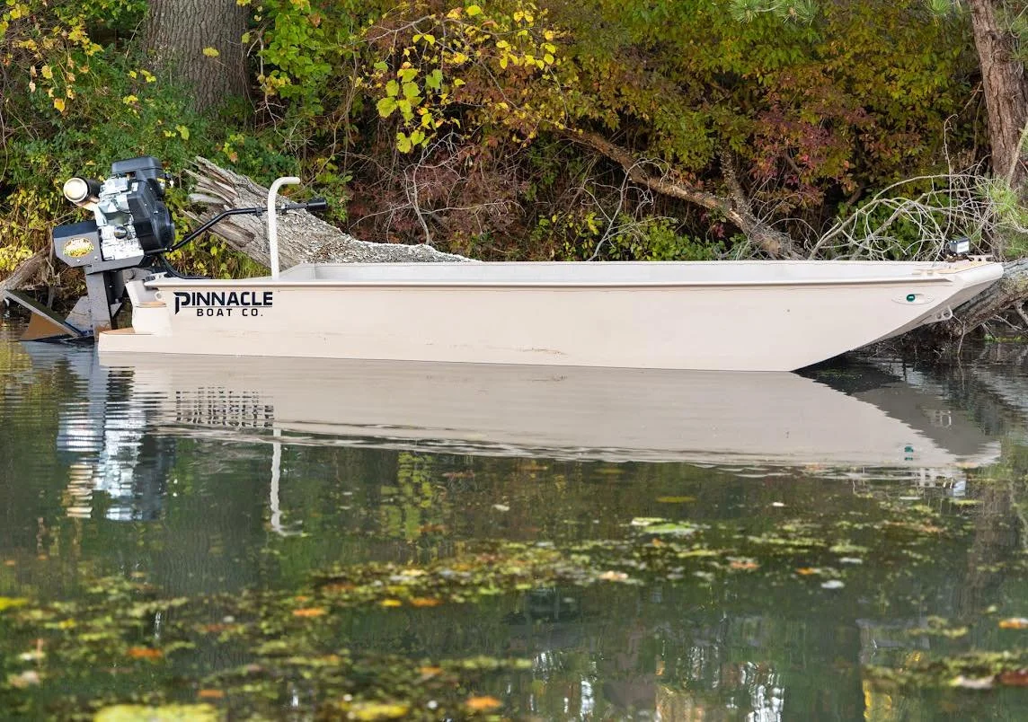 Rugged, Simple, Elegant. What we were going for on this 1552. 

📸 @clayton_beaird 

#pinnacleboatco #mudwalker #duckboat #duckhuntinglife #aluminumboat