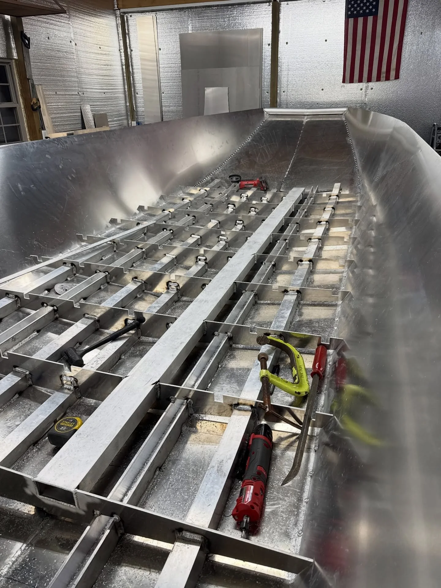 Frames and rigging tube are in!

#pinnacleboatco #boatbuilding #aluminumfabrication