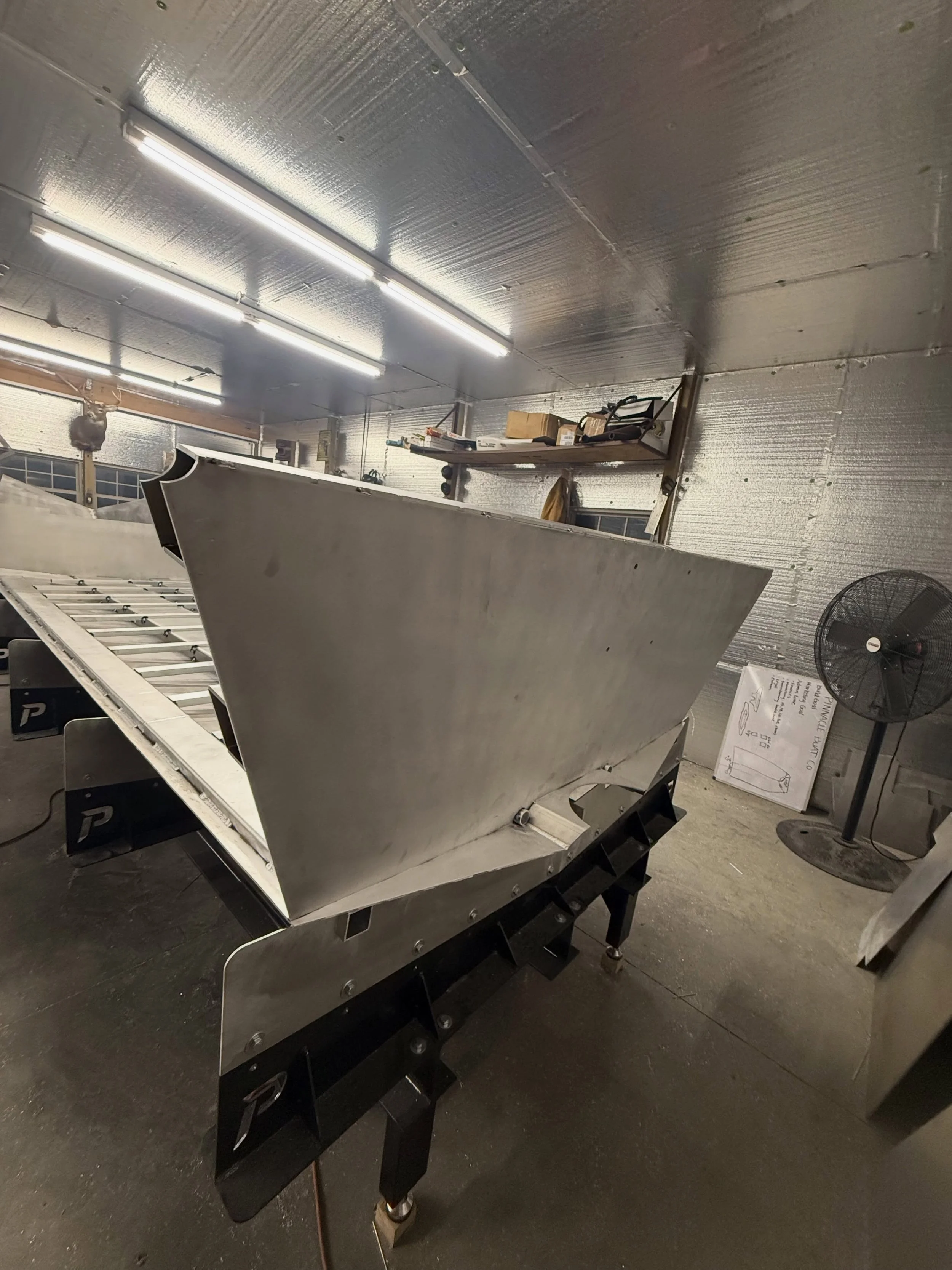 One Piece at a time and it comes together quickly! Super happy with how well everything fit together so far. Sides coming soon!

#pinnacleboatco #boatbuilding #outboardjets