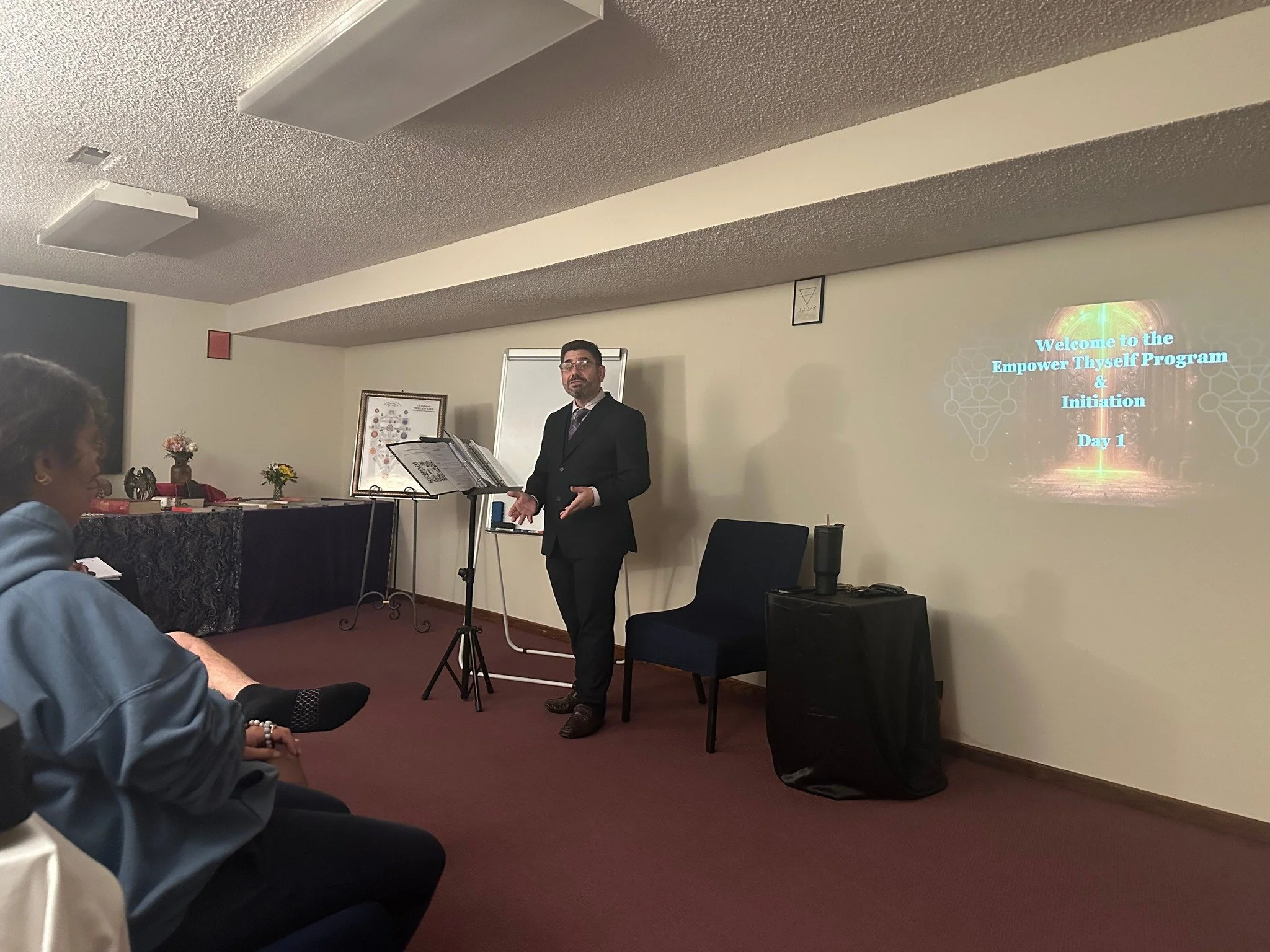 Day 1 of Empower Thyself. Such amazing God's and Goddess in this program. Thank you Vila Loukas for supporting us and taking pictures.