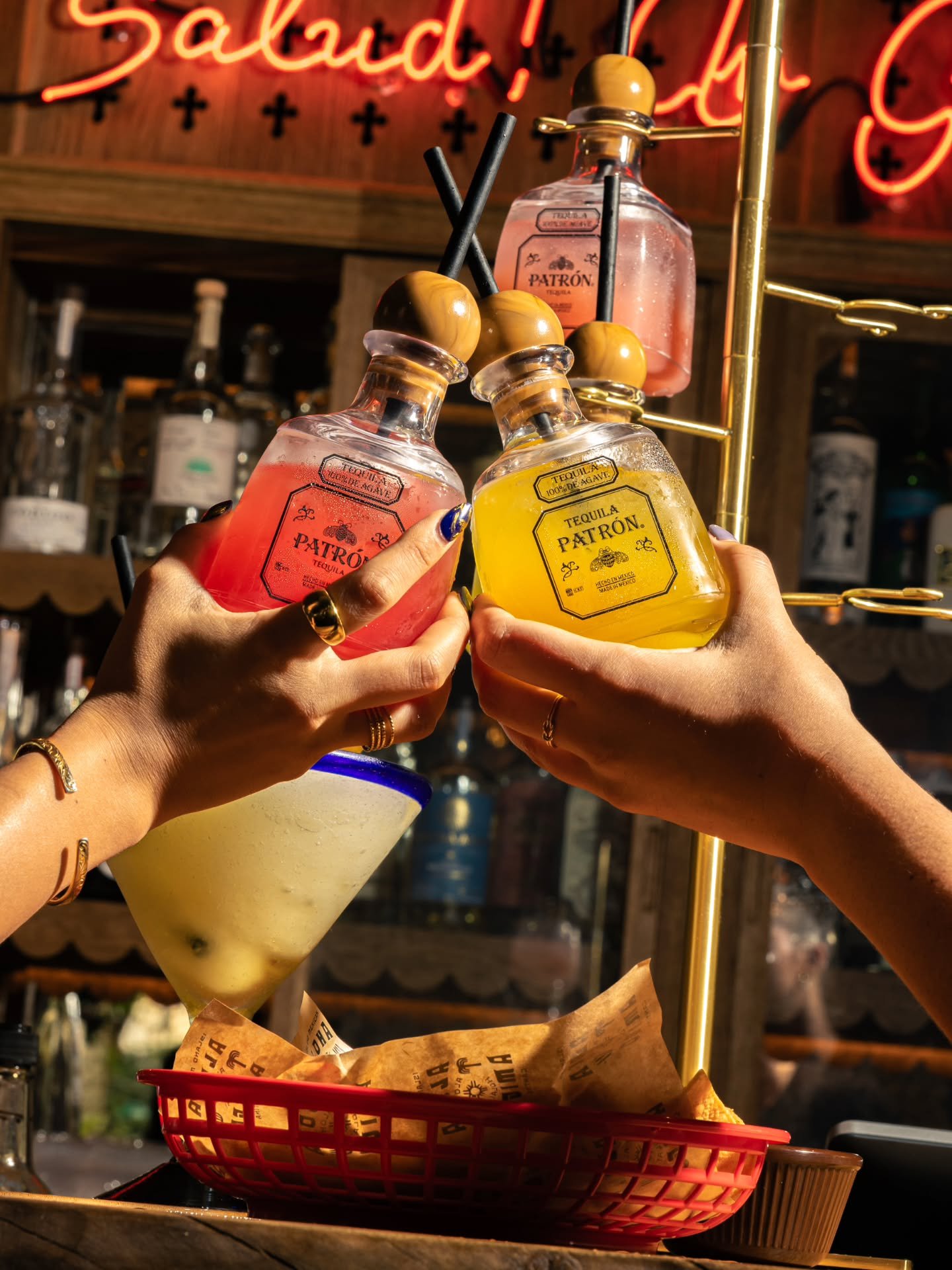 Year-end get-togethers, office pau hana, holiday hangs with the crew.  We've got the perfect setup for all your celebrations!

Our Large Party Plan ($40 per person, 8&ndash;30 people) makes hosting easy with all the favorites: fresh guac, shrimp cevi