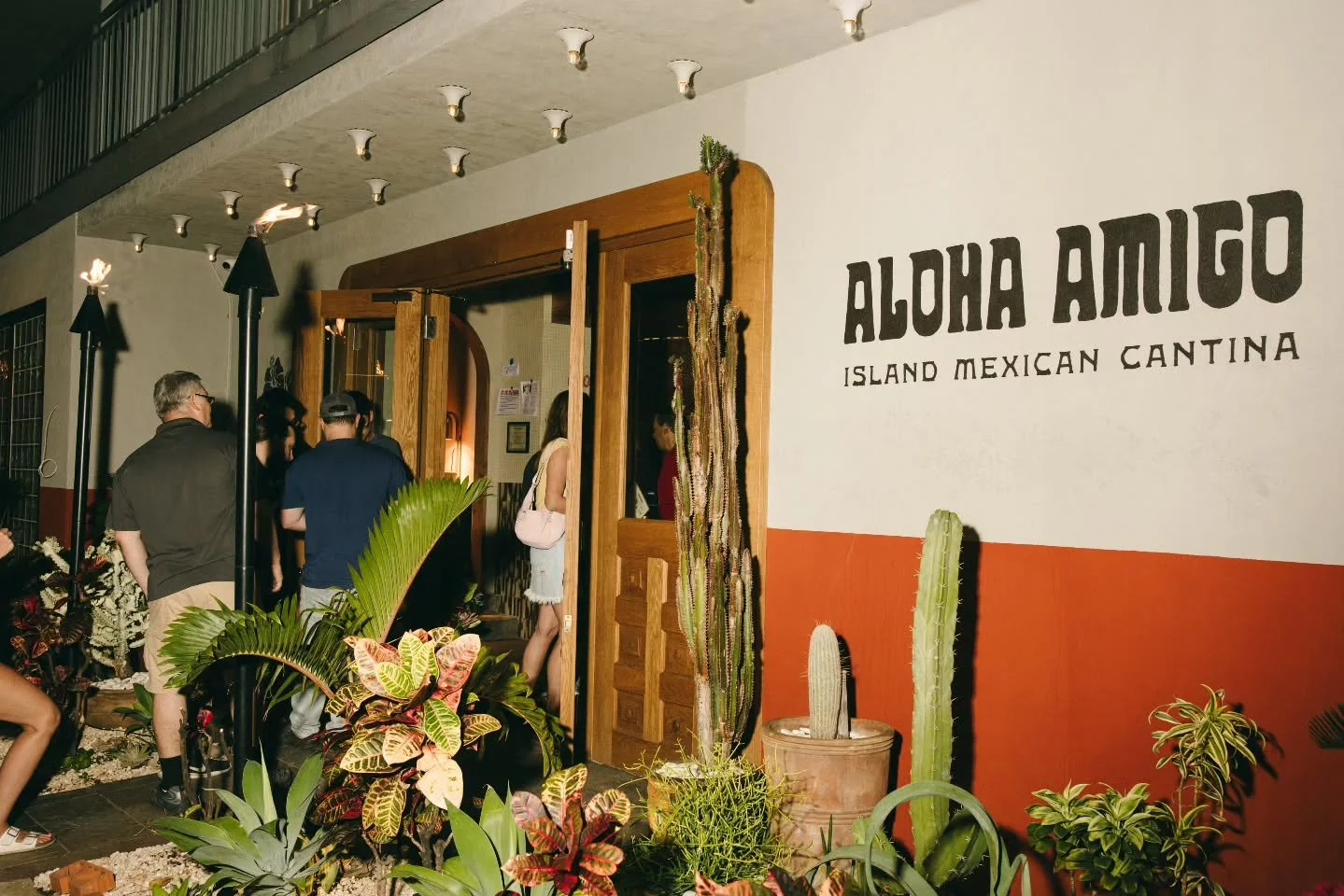 Rooted in classic Mexican spirit and layered with island inspired fusion. 🌵 The vibes stay lively and festive, made to be shared with your favorite people!

#alohaamigo #mexicancantina #zetton