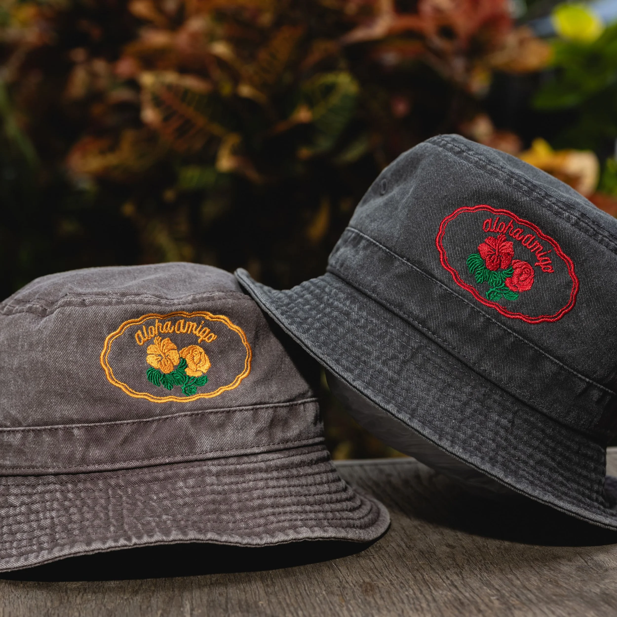[Flower Bucket Hat]
Faded Black · Faded Brown
- S-M · L-XL -
$35