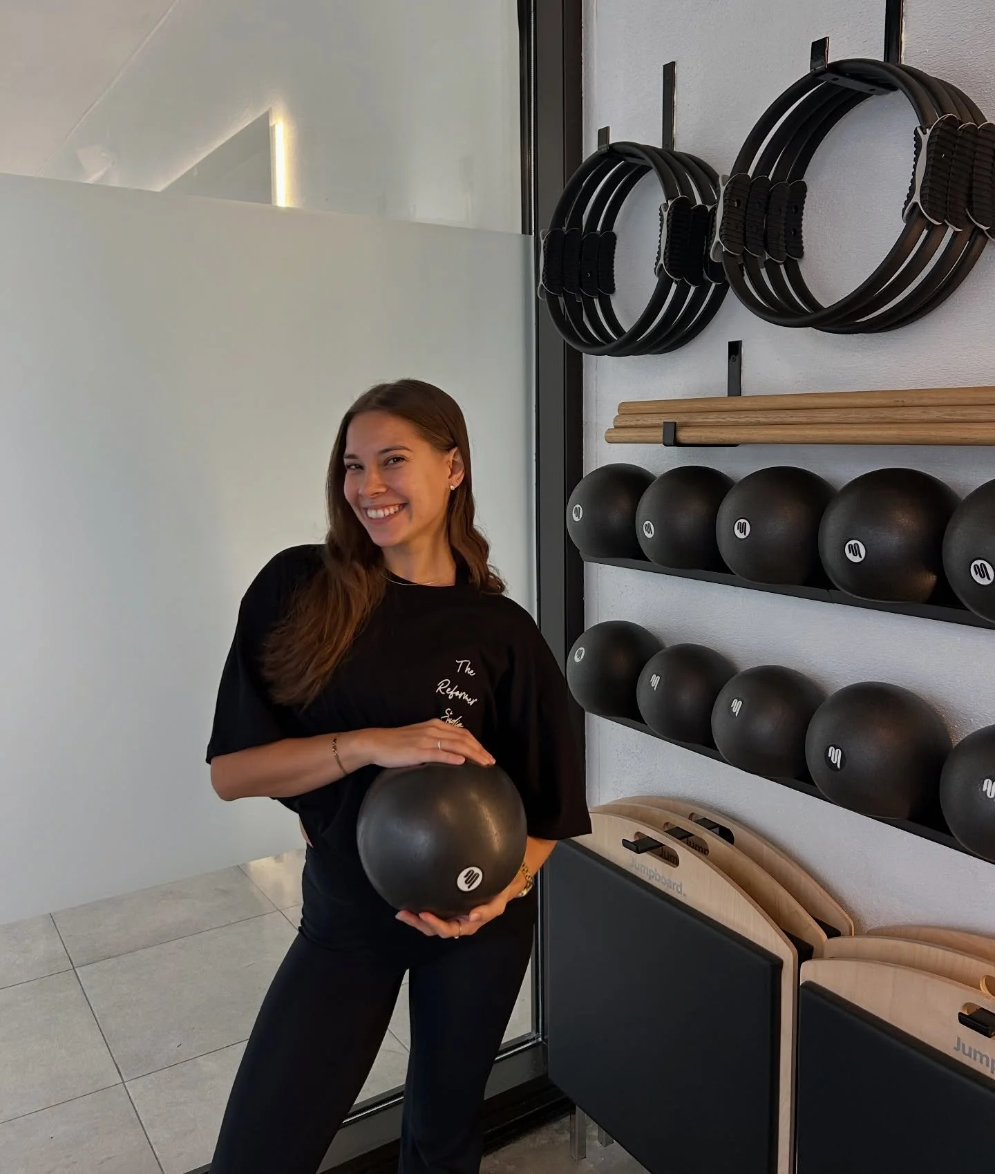 MEET OUR INSTRUCTORS | LEYLA

Hi I&rsquo;m Leyla and I&rsquo;m one of your instructors at The Reformer Studio! 

A few fun facts about me: 

Coffee, tea, or matcha?
I&rsquo;m big on a peppermint tea before brekky, but an iced coffee after brekky! Sho