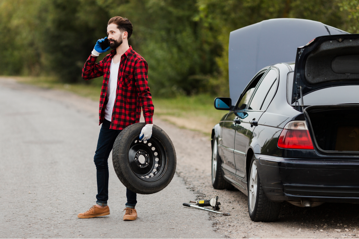 Common Mistakes Vehicle Owners Make During Roadside Emergencies