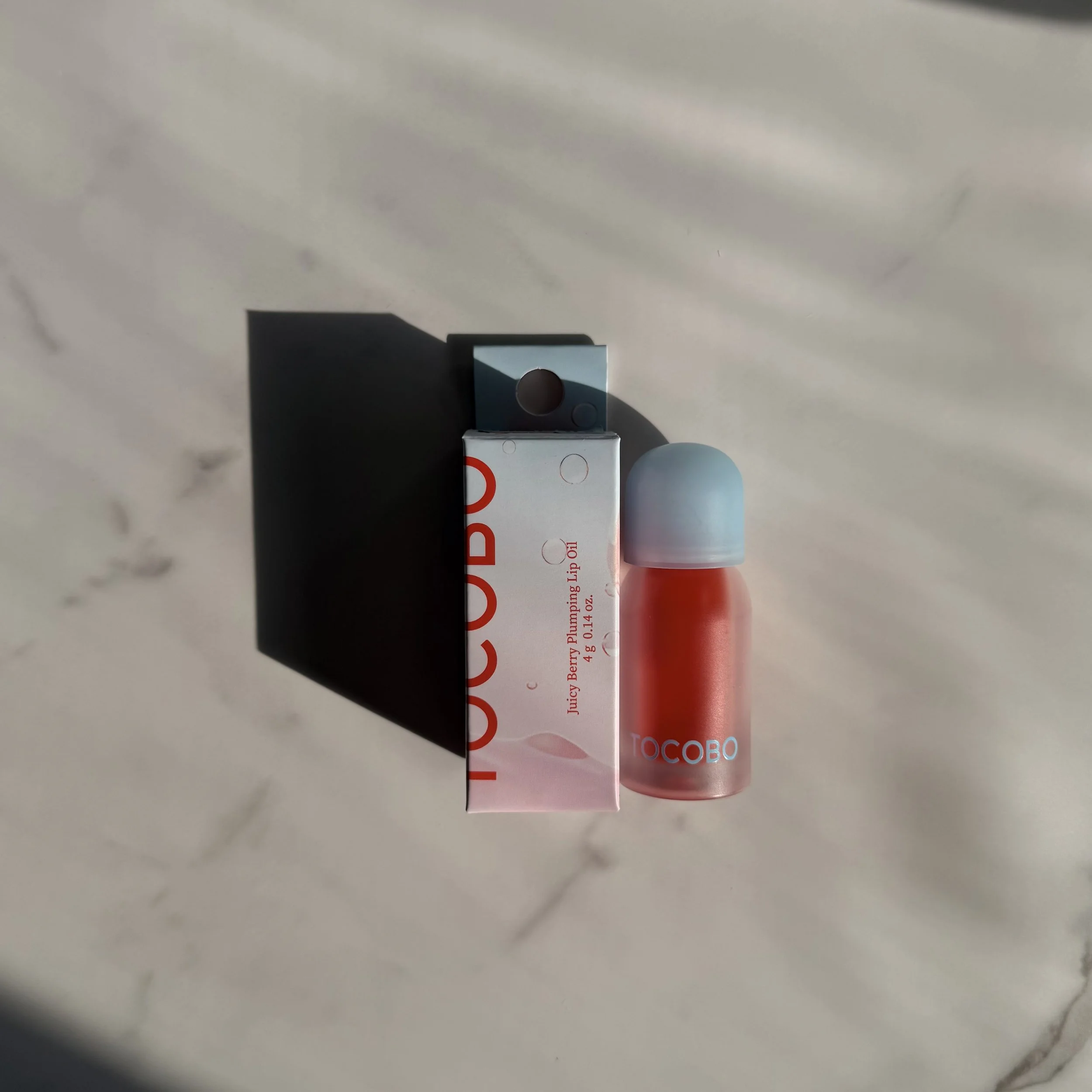 🍒 Glassy Shine Without the Burn: My Deep-Dive Review of TOCOBO Juicy Berry Plumping Lip Oil in "01 Chil Red" 💦