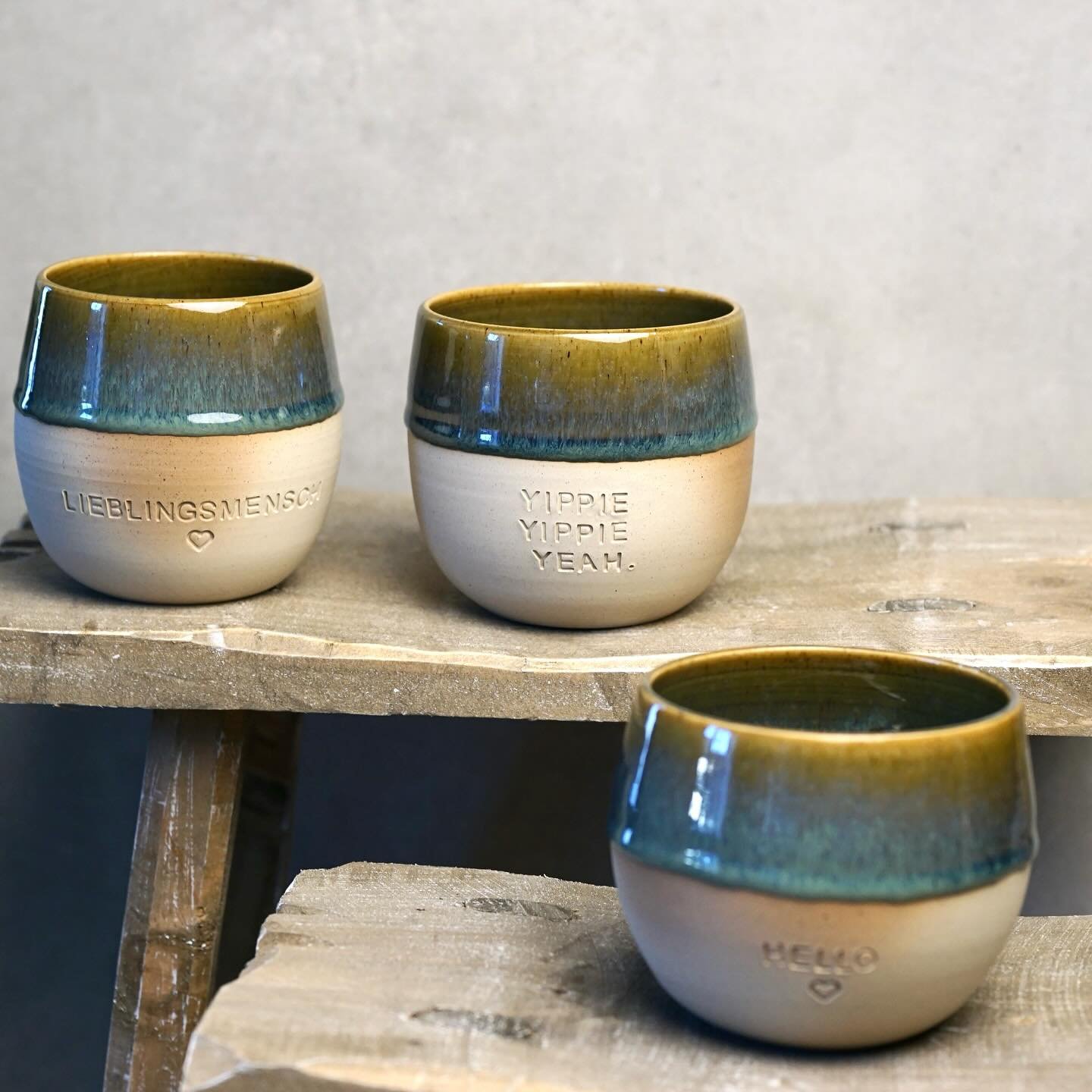 Becher 090
#pottery_by_mi #pottery #potterylove #potteryisart #keramikliebe #handthrown #handgemacht #töpfern #töpfernistdasneueyoga #ilovepottery #unikat #clayart #töpfernistdasneueyoga #töpfernmachtglücklich #badkreuznach