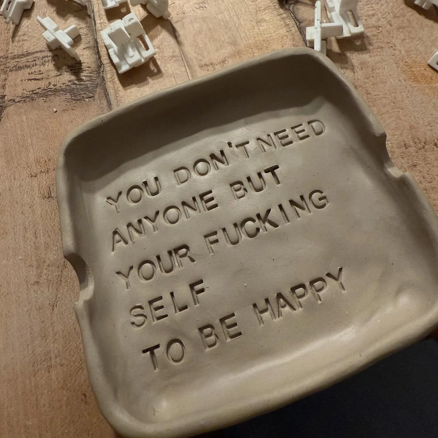 Handbuilding
#pottery_by_mi #pottery #potterylove #potteryisart #keramikliebe #handthrown #handgemacht #töpfern #töpfernistdasneueyoga #ilovepottery #unikat #clayart #töpfernistdasneueyoga #töpfernmachtglücklich #badkreuzna