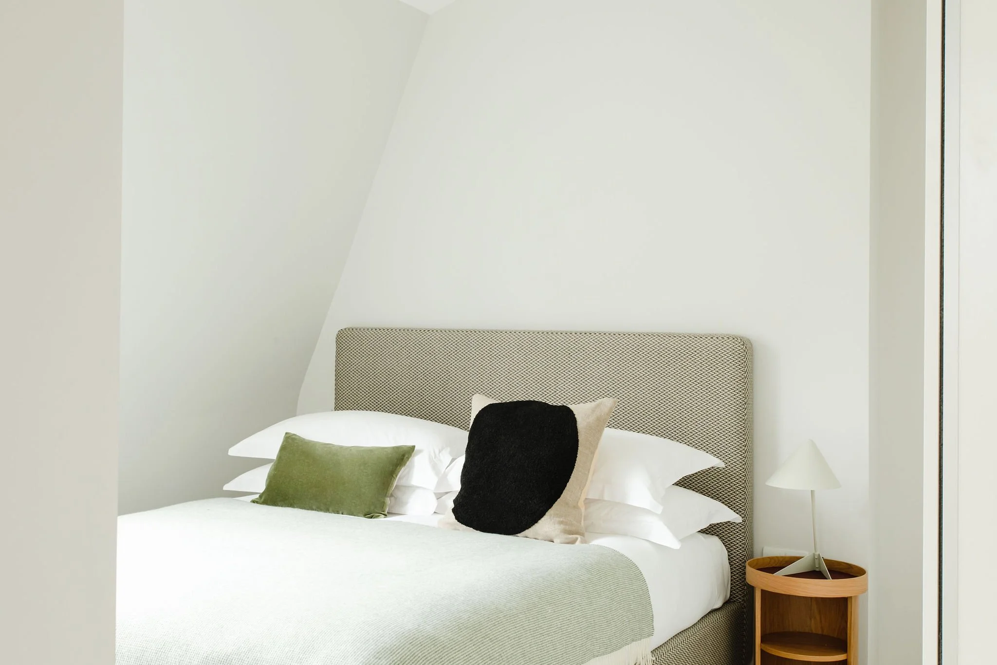 hinde-st-residences-3bed-6.jpg
