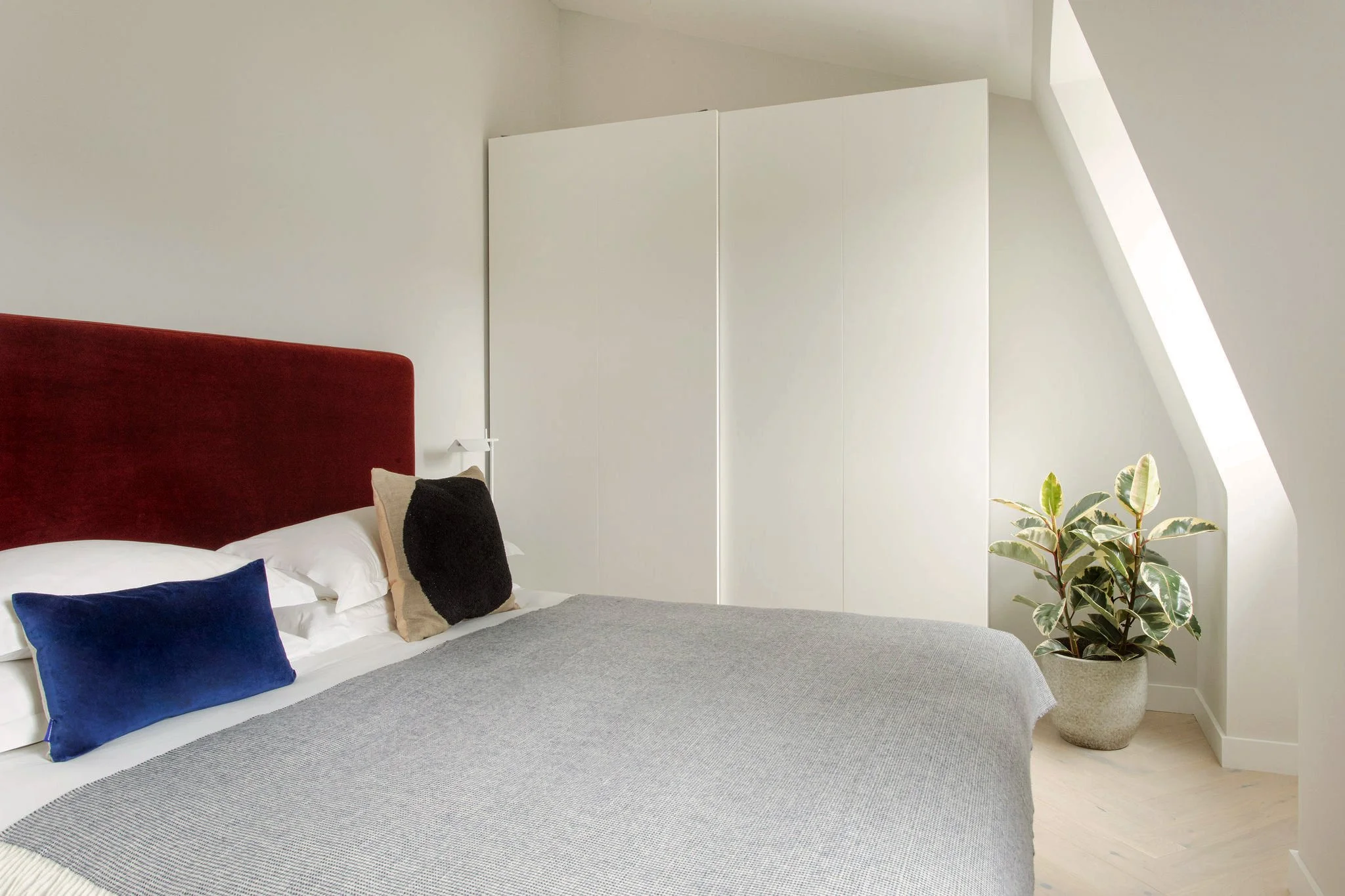 hinde-st-residences-3bed-5.jpg