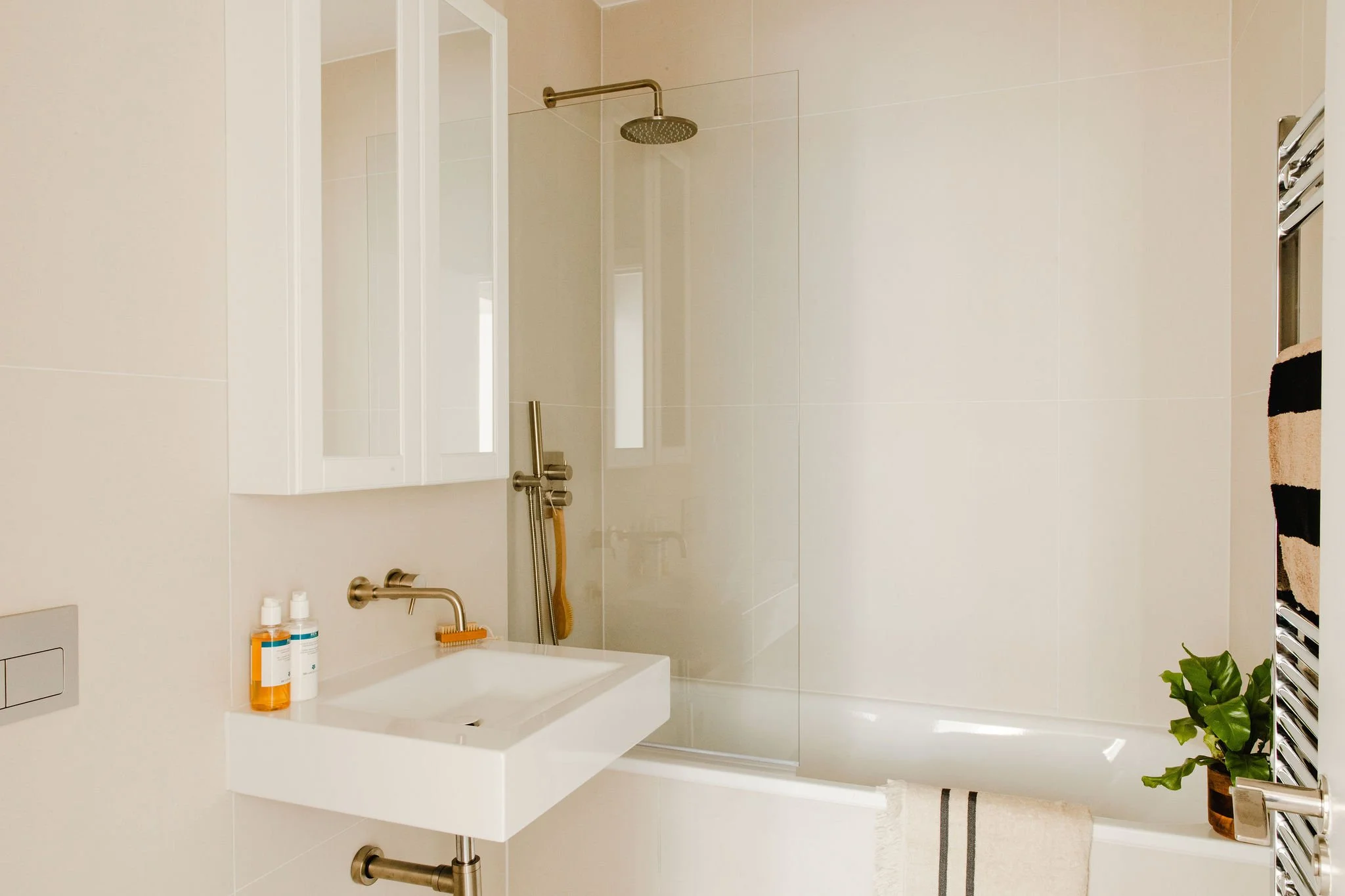 hinde-st-residences-2bed-1.jpg
