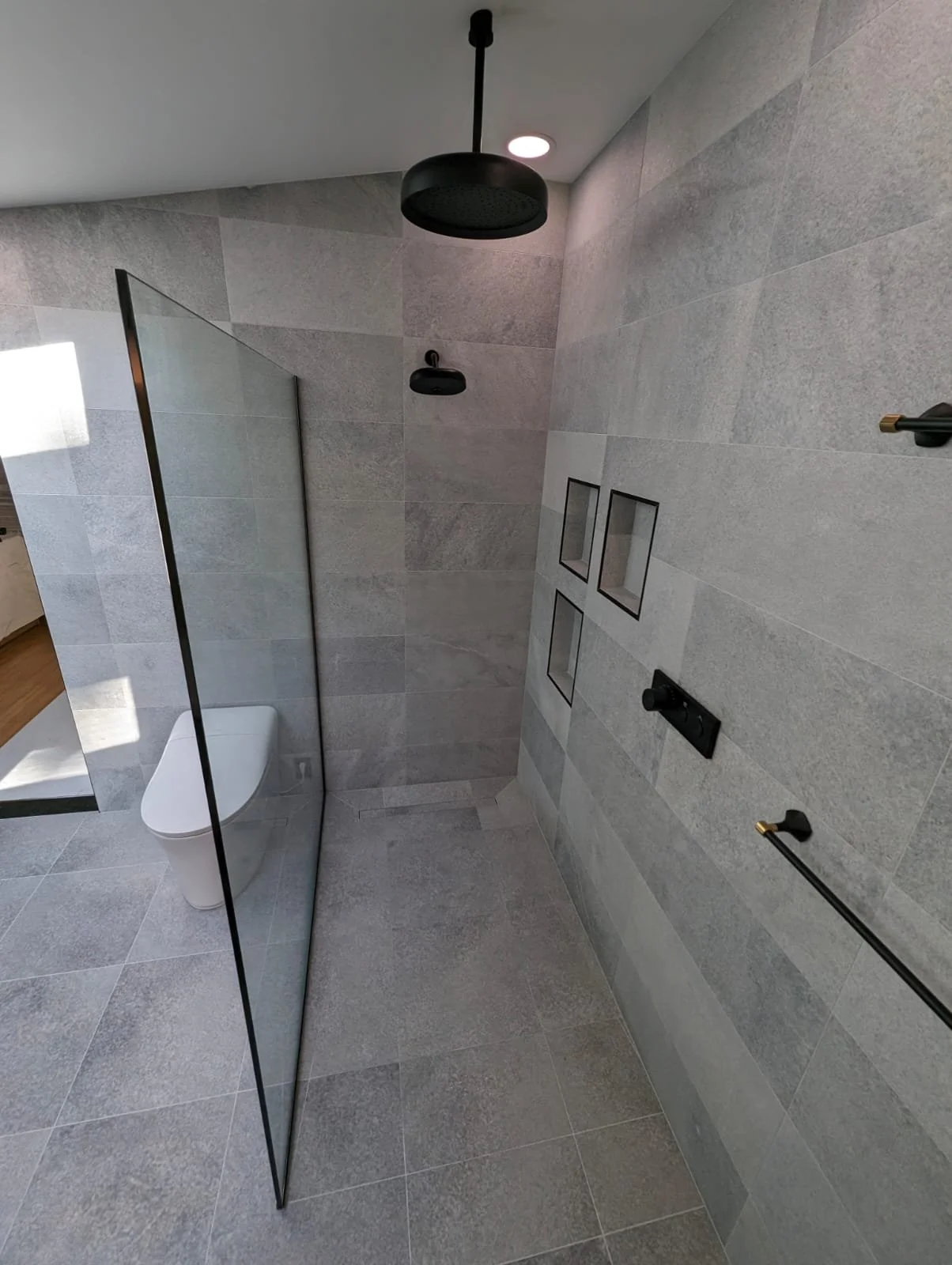 Shower.jpg