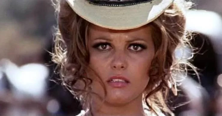 Plan-séquence Il était une fois dans l'Ouest (1968) - Jill arrive à Flagstone