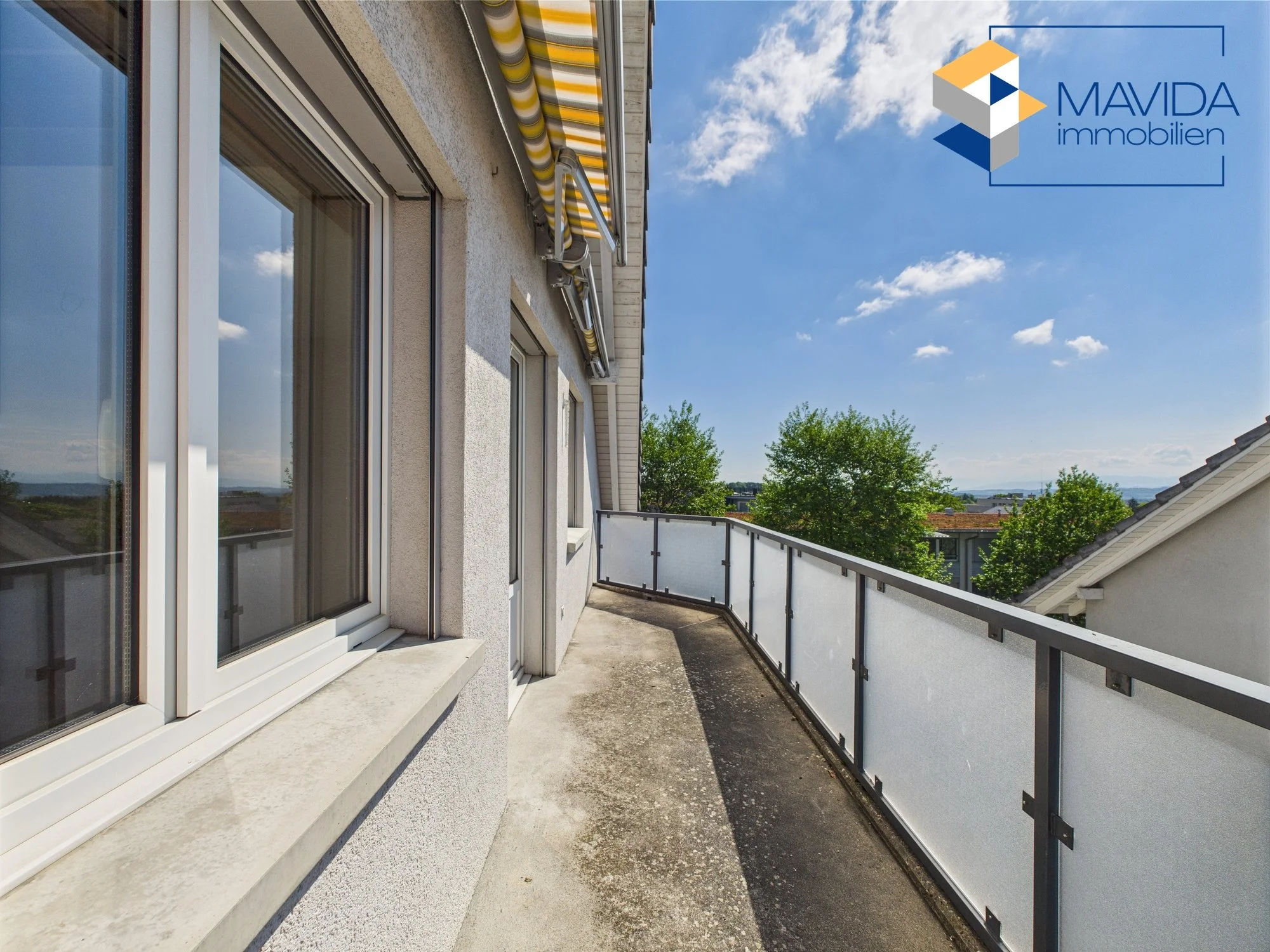 Balkon Bild 1.jpg