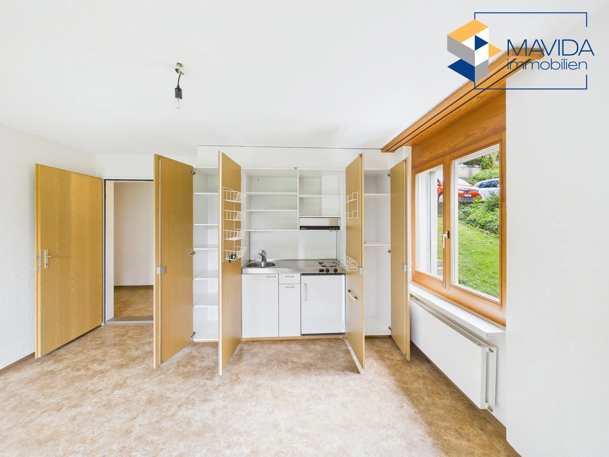 Zimmer EG mit Küche Bild 2.jpg