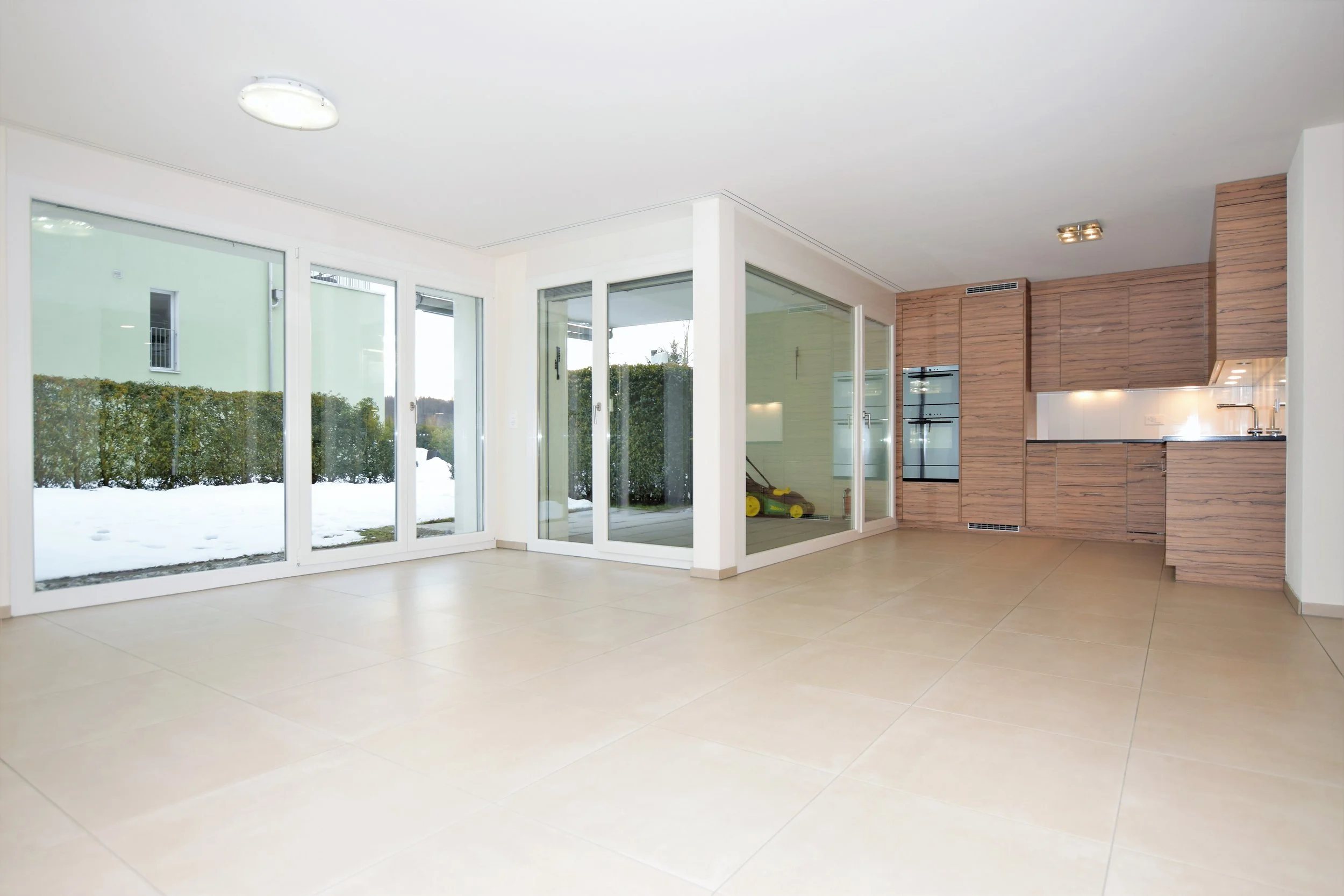 Wohnzimmer & Küche.JPG