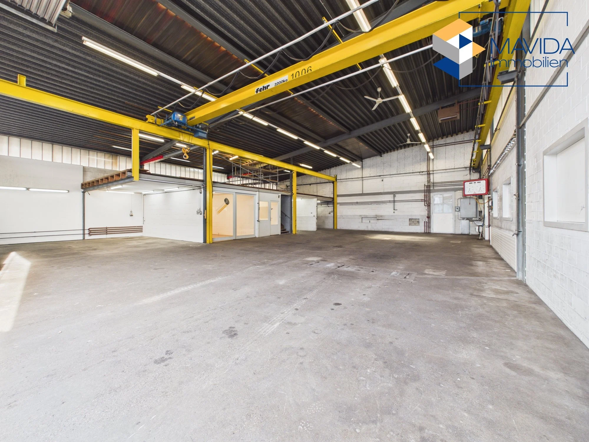 Wetzikon ZH: Repräsentative Autowerkstatt inkl. Krananlage / Reparaturservice / Werkhof / Lager / SB