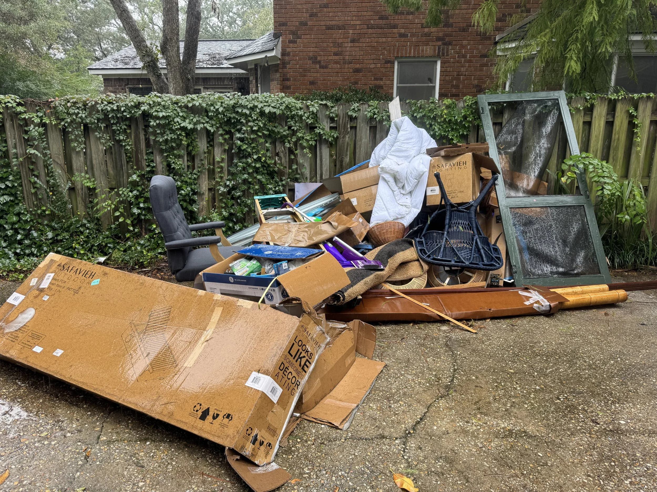 Getting Your Yard Ready for an Outdoor Party in Charleston, SC