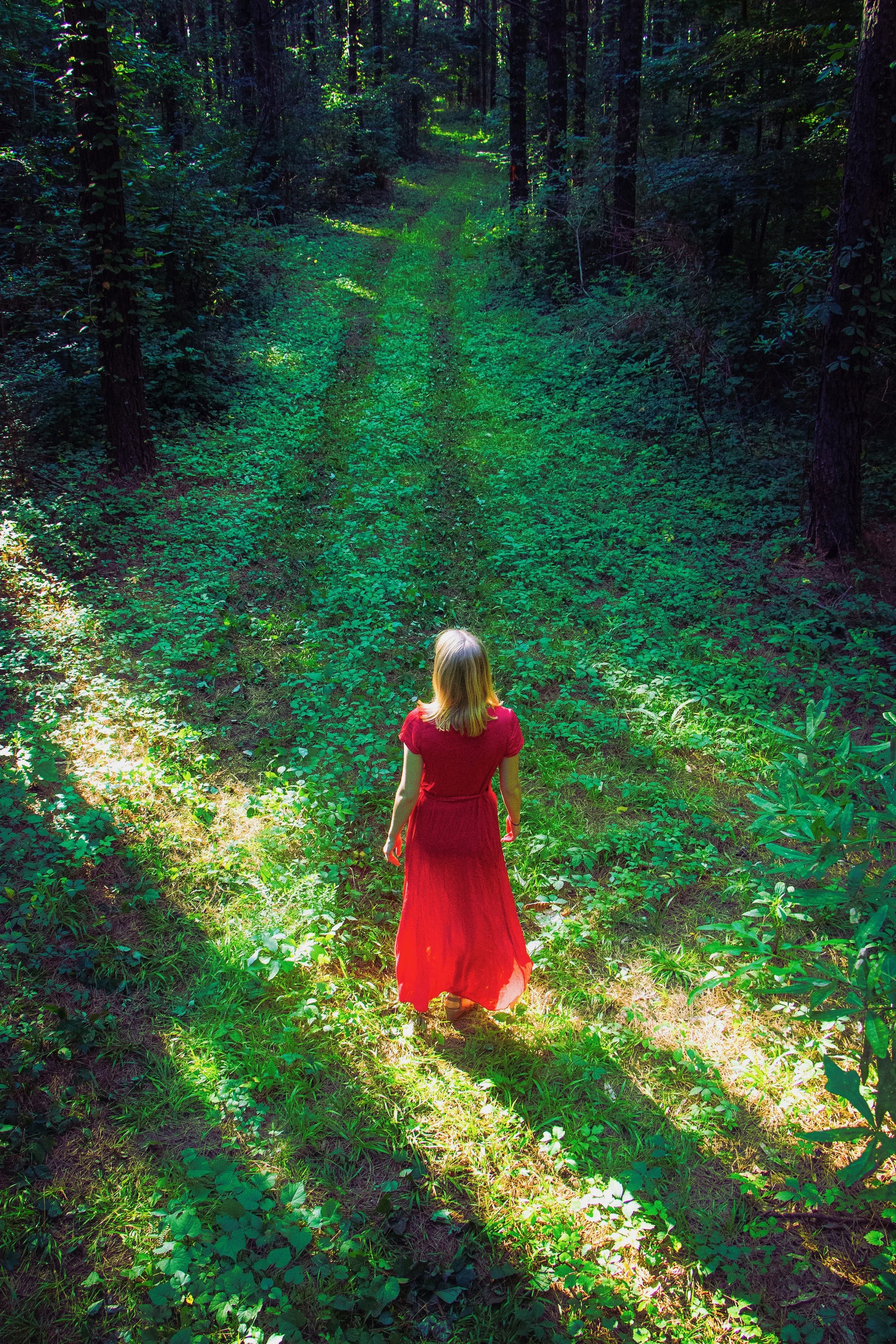 Portrait Jules Red Dress.jpeg