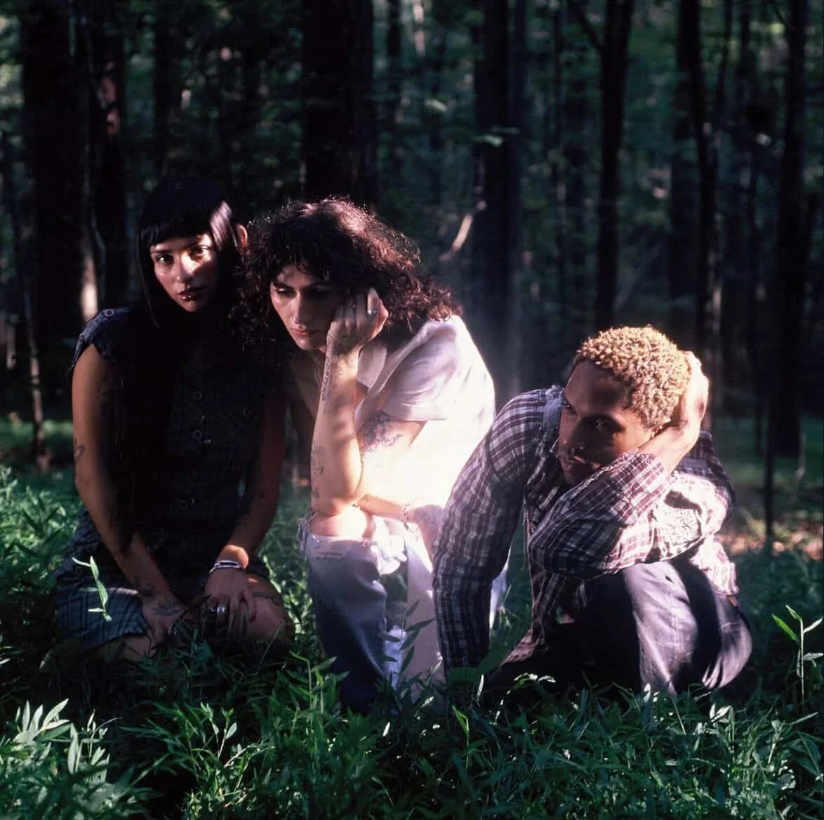 Sword II EmbraceS Contrast on Electric Hour