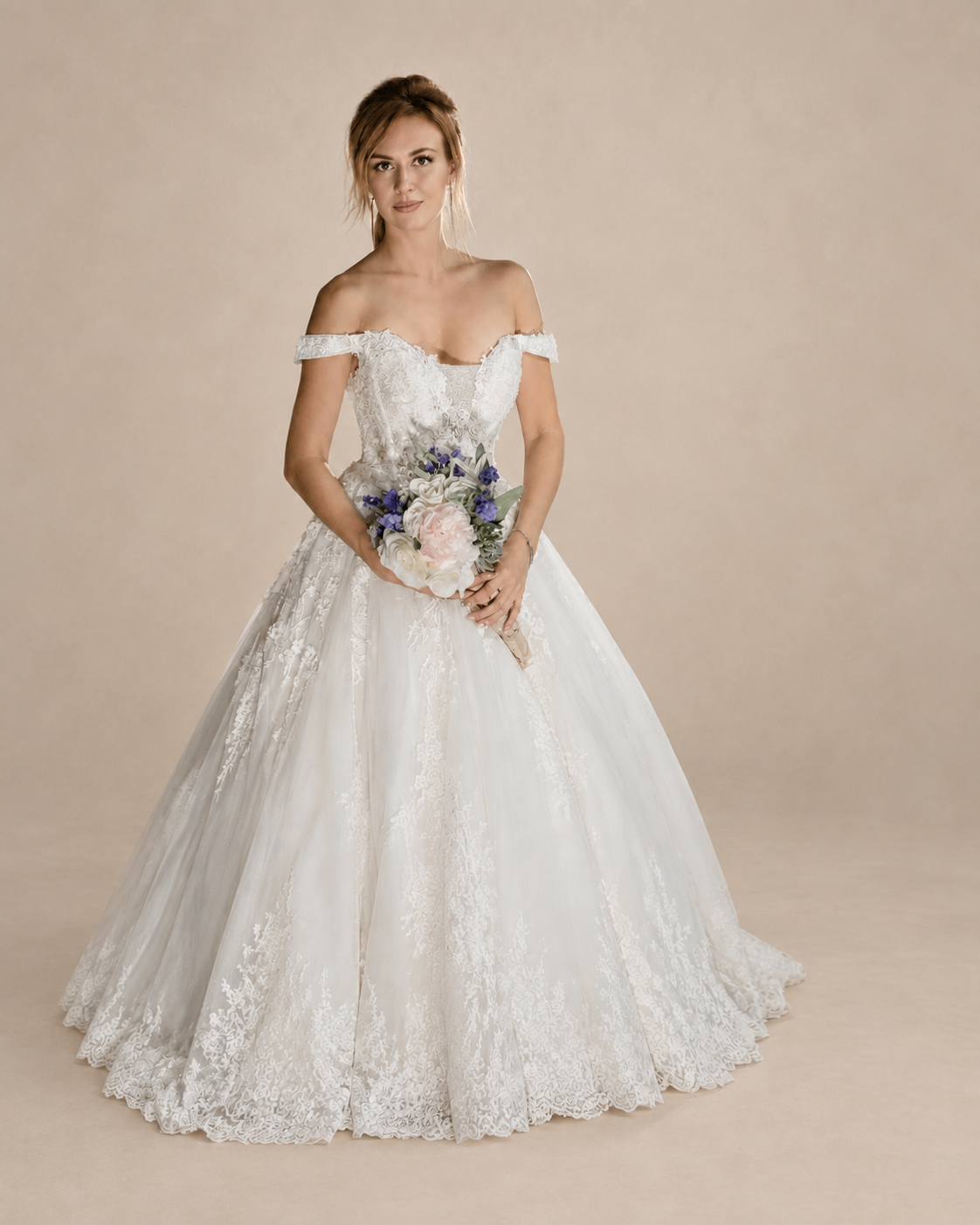 off-shoulder-lace-applique-seamless.png