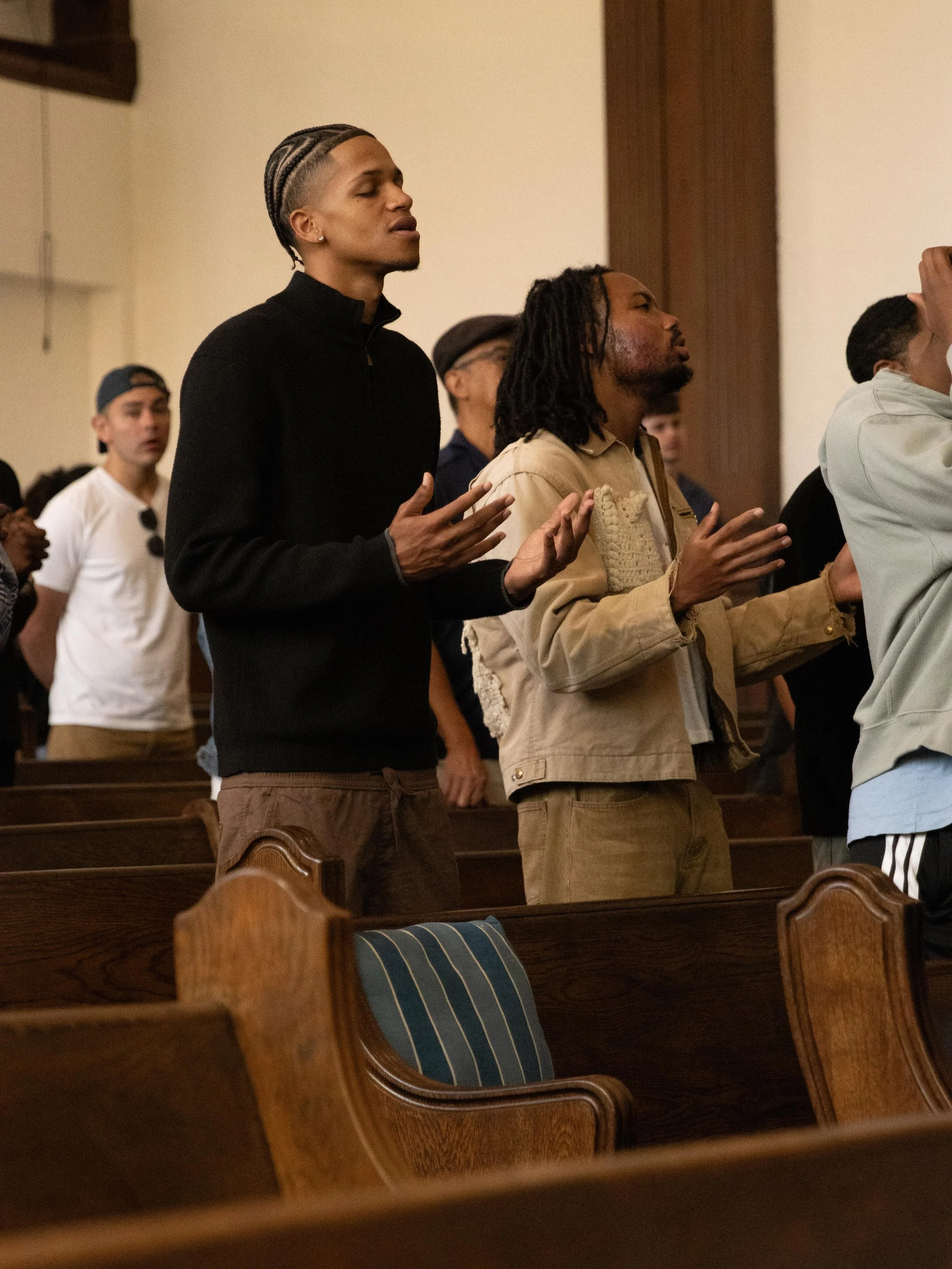 What a beautiful Sunday at New City!

We took time to celebrate and pray over our graduates, welcomed friends and family for Invite Sunday, shared pizza and creamsicle floats after service, and kicked off a brand-new summer in NCCKids with a new curr
