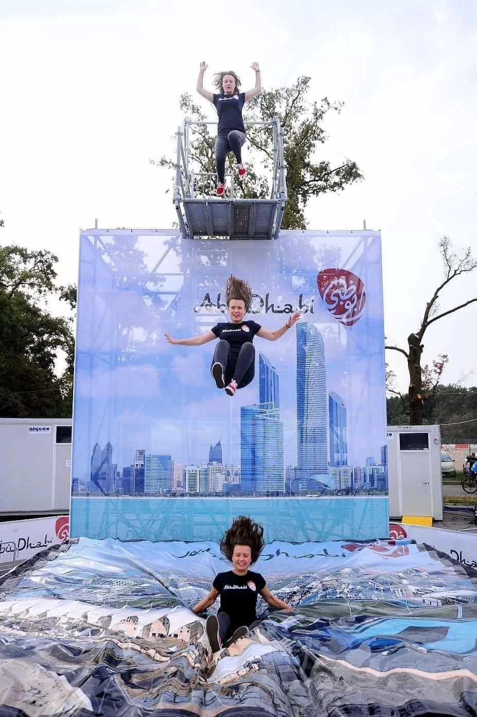 Abu-Dhabi-freefall-air-bag-fun-safe-full-color-color-run.jpg
