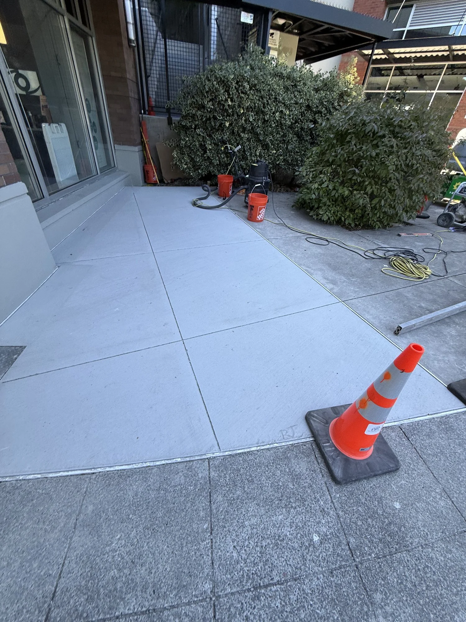 07-finished-commercial-entry-walkway.jpg