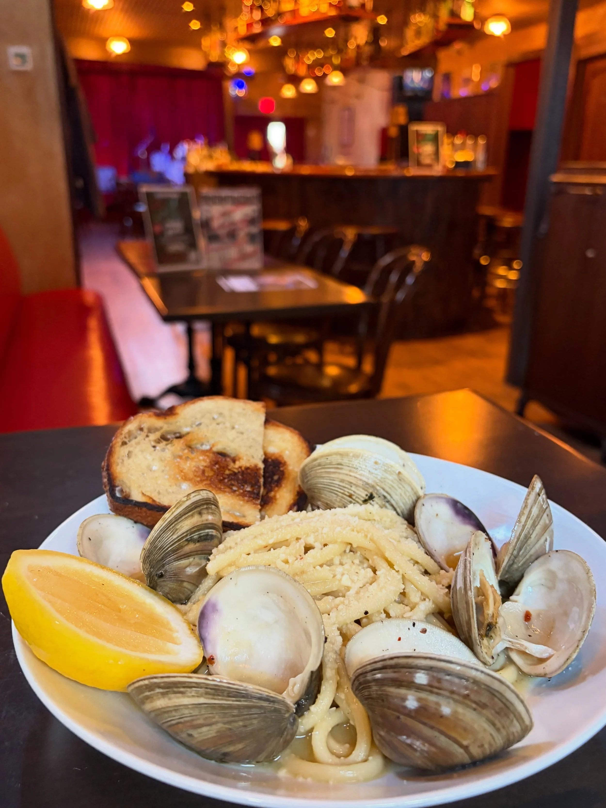 We&rsquo;ve got dinner covered this weekend. 
Try the Bucatini &amp; Clams: 
Top Necks, Garlic, White Wine Butter Sauce. With @thehudsonoven Sourdough Crostini.