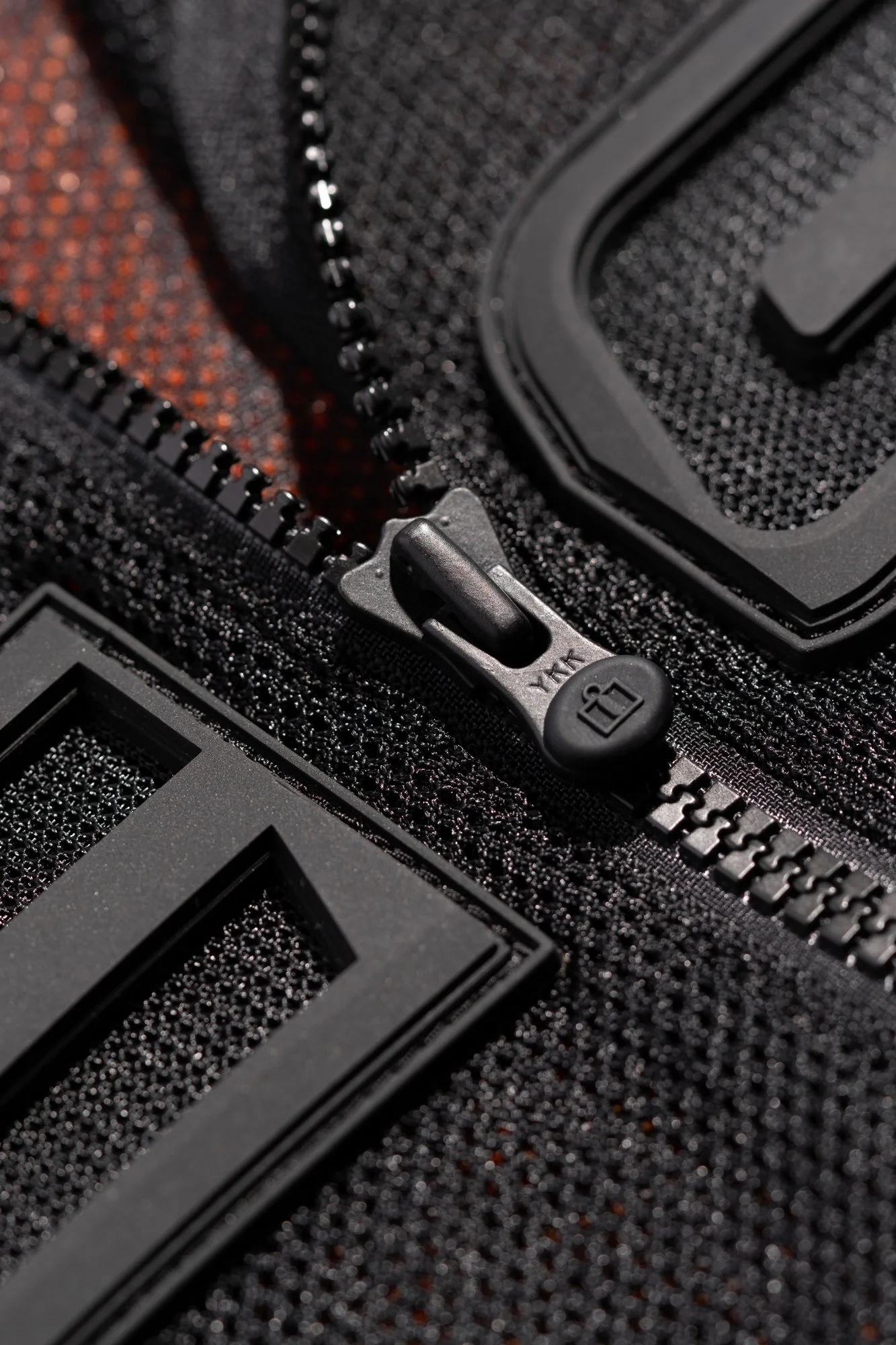 MeshAFCELeather_Black_ZipperDetail.jpg